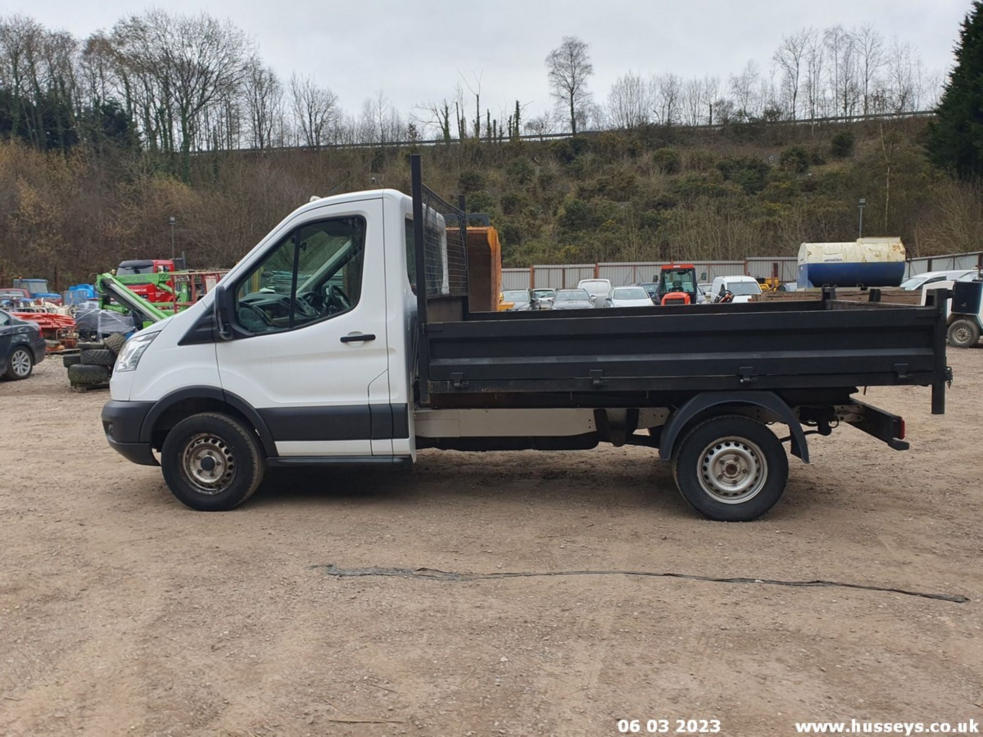 15/15 FORD TRANSIT 350 - 2198cc 2dr Tipper (White, 93k) - Image 8 of 43