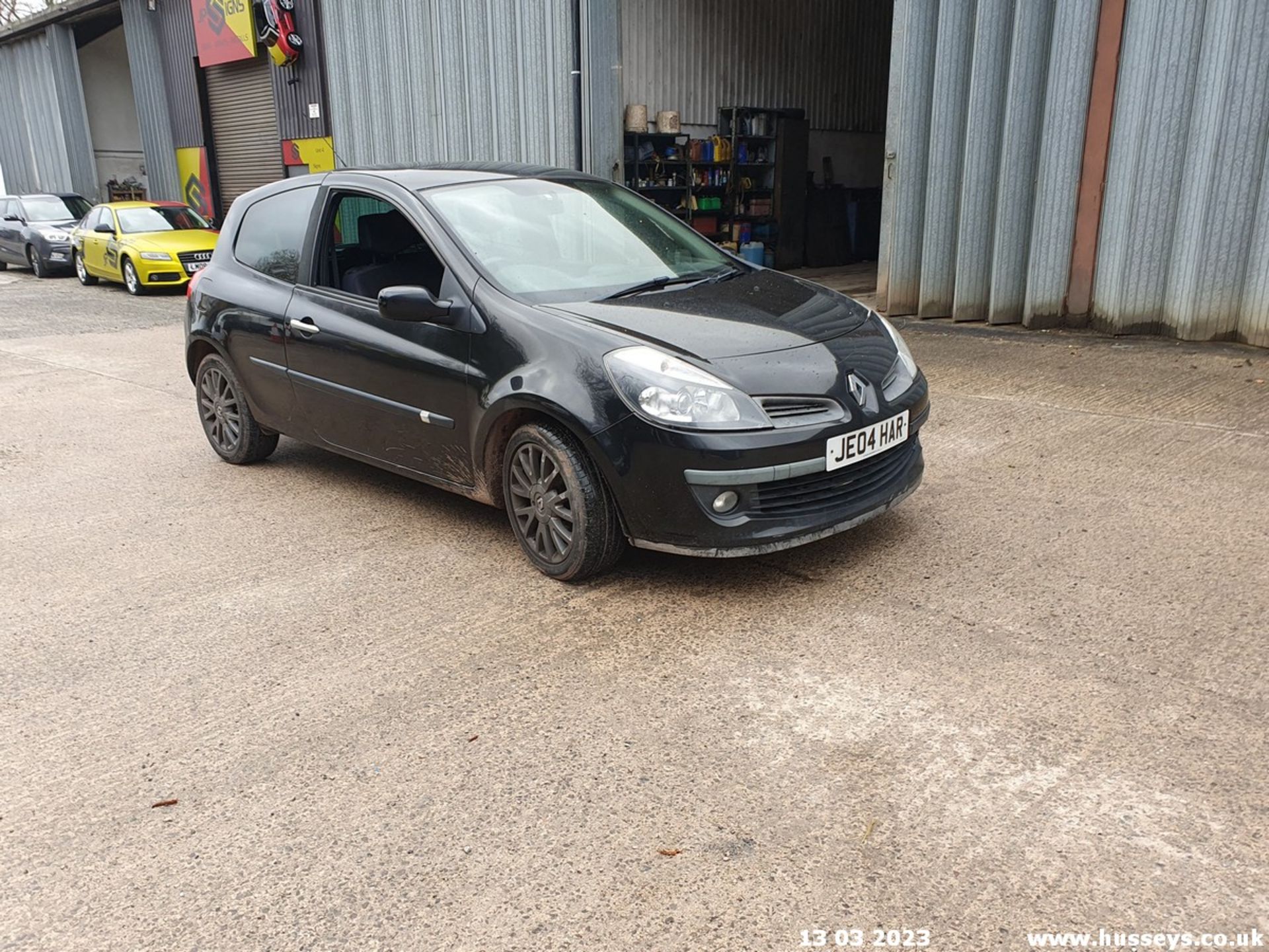 2006 RENAULT CLIO DYNAMIQUE S - 1390cc 3dr Hatchback (Black, 93k) - Image 3 of 53