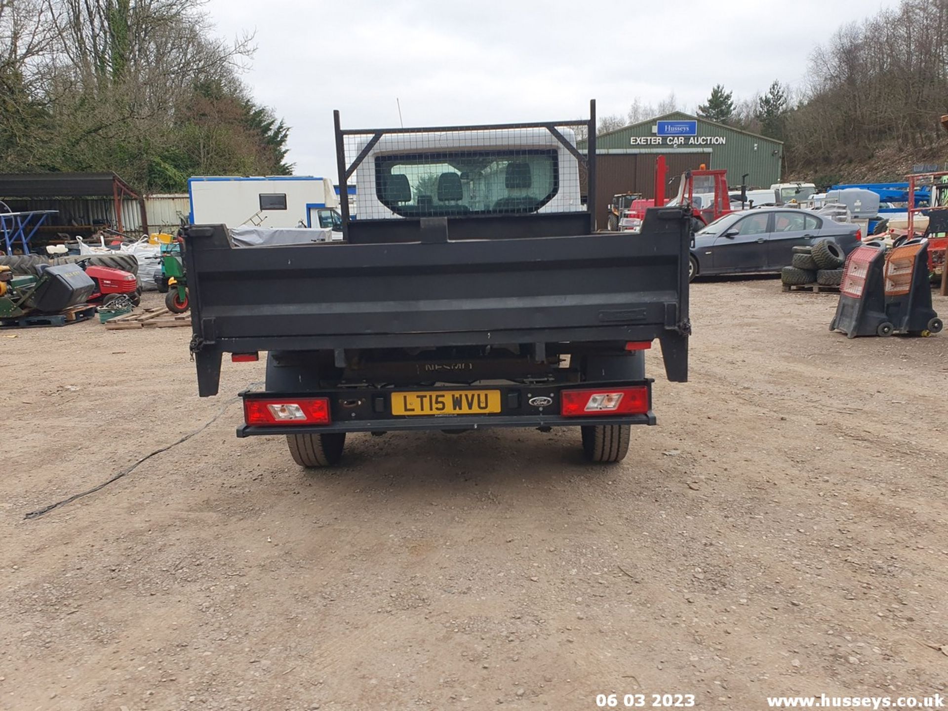 15/15 FORD TRANSIT 350 - 2198cc 2dr Tipper (White, 93k) - Image 18 of 43