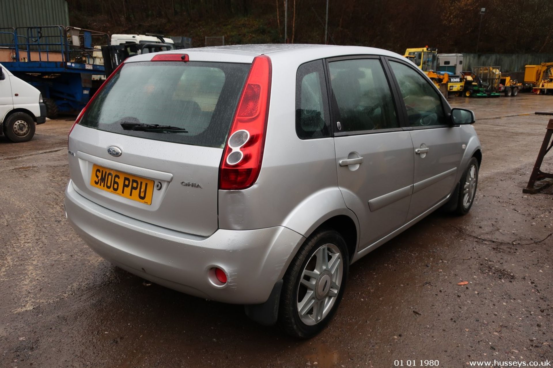 06/06 FORD FIESTA GHIA - 1388cc 5dr Hatchback (Silver, 71k) - Image 20 of 32