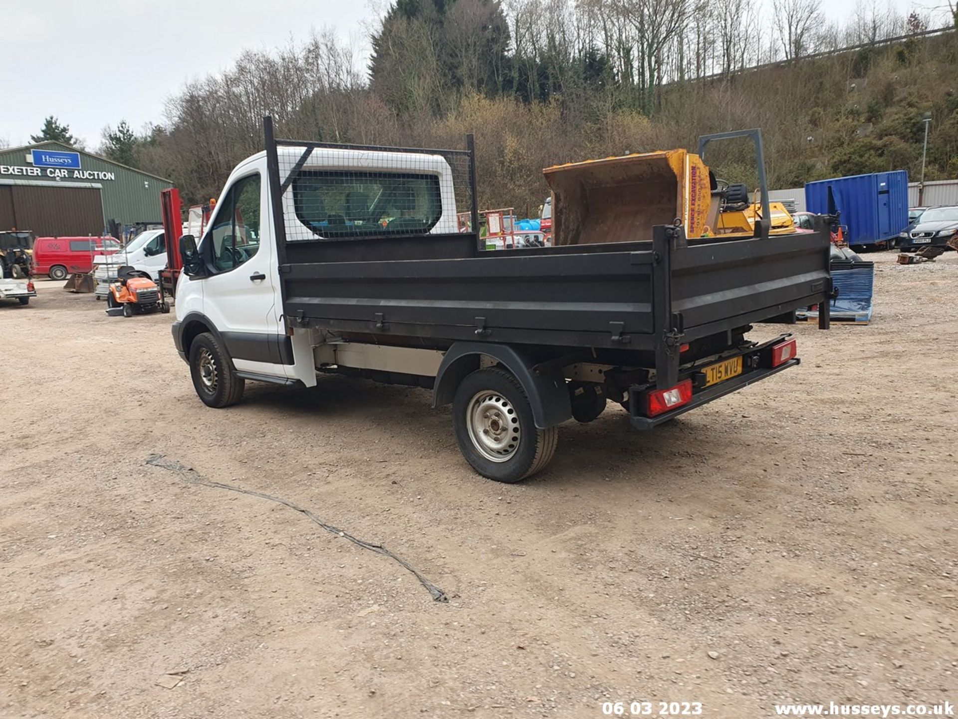 15/15 FORD TRANSIT 350 - 2198cc 2dr Tipper (White, 93k) - Image 12 of 43