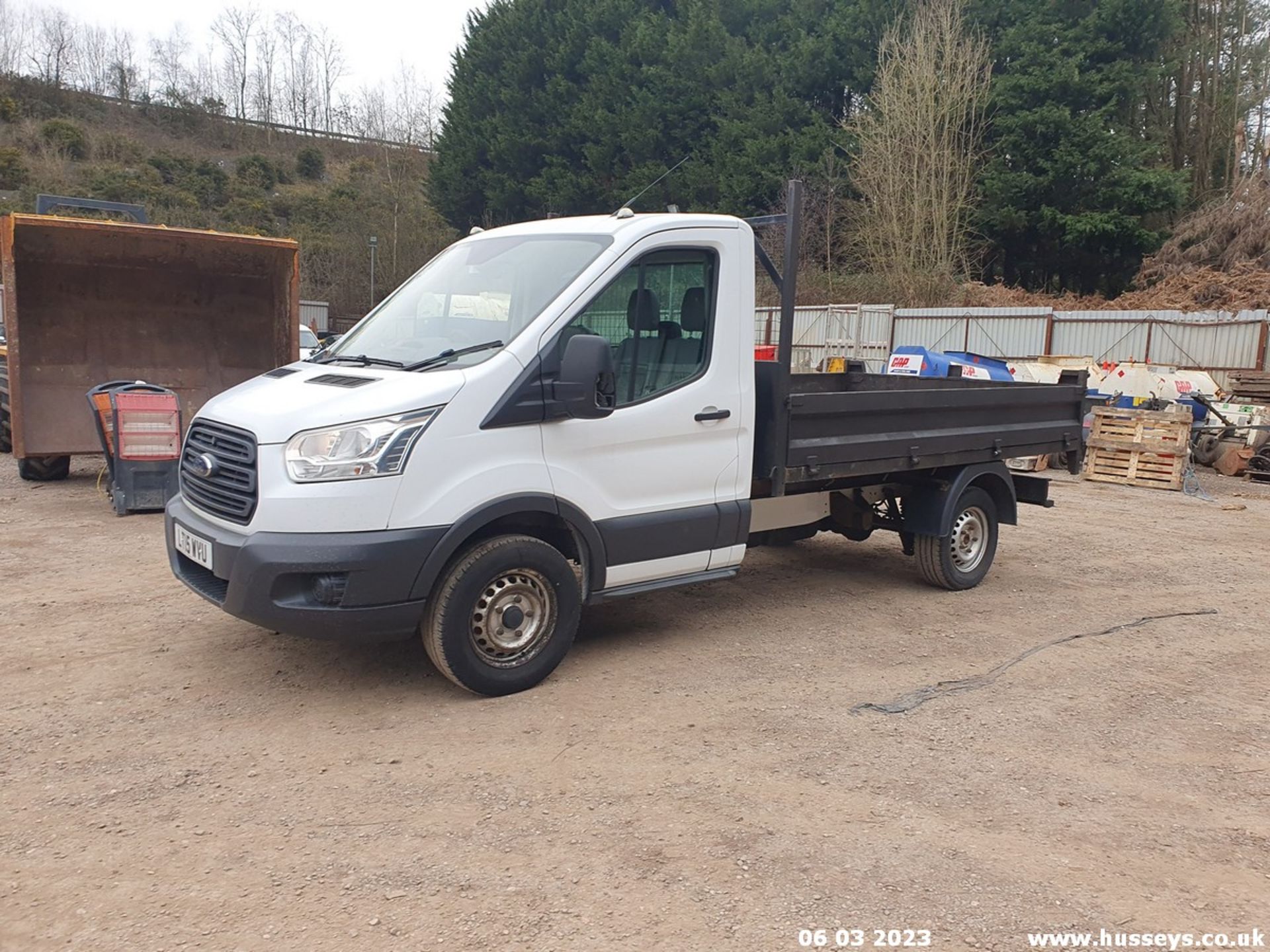 15/15 FORD TRANSIT 350 - 2198cc 2dr Tipper (White, 93k) - Image 3 of 43