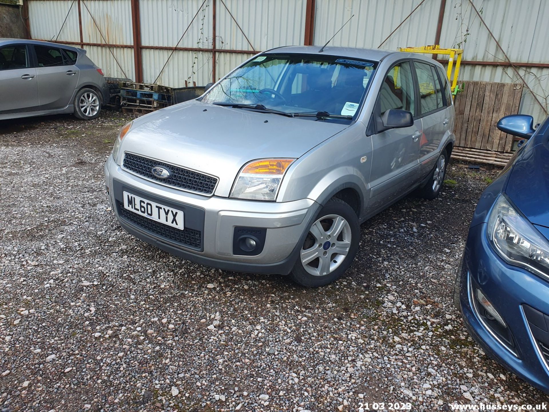 10/60 FORD FUSION ZETEC TDCI - 1560cc 5dr Hatchback (Silver, 185k) - Image 23 of 32