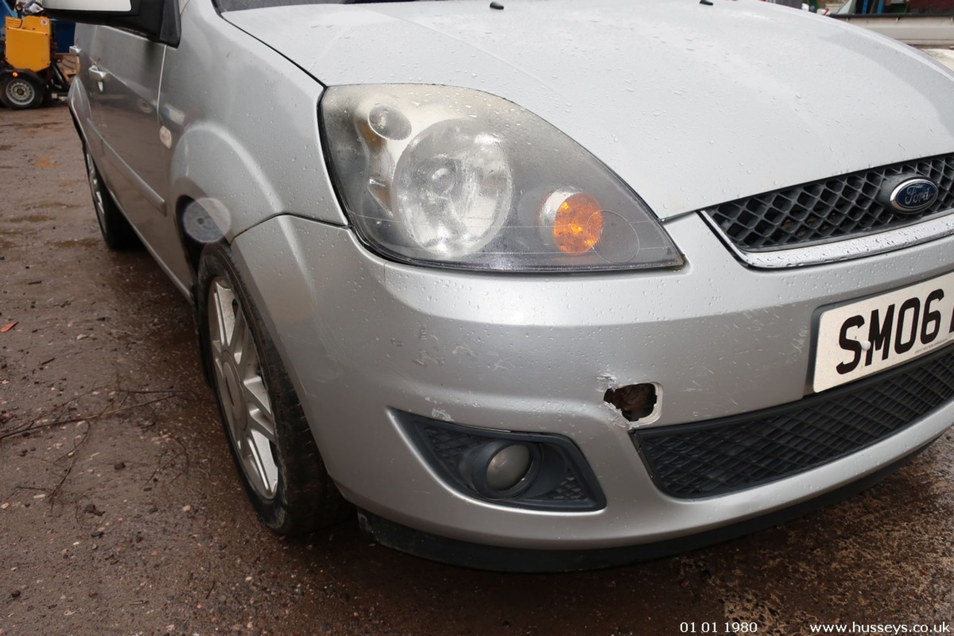 06/06 FORD FIESTA GHIA - 1388cc 5dr Hatchback (Silver, 71k) - Image 5 of 32