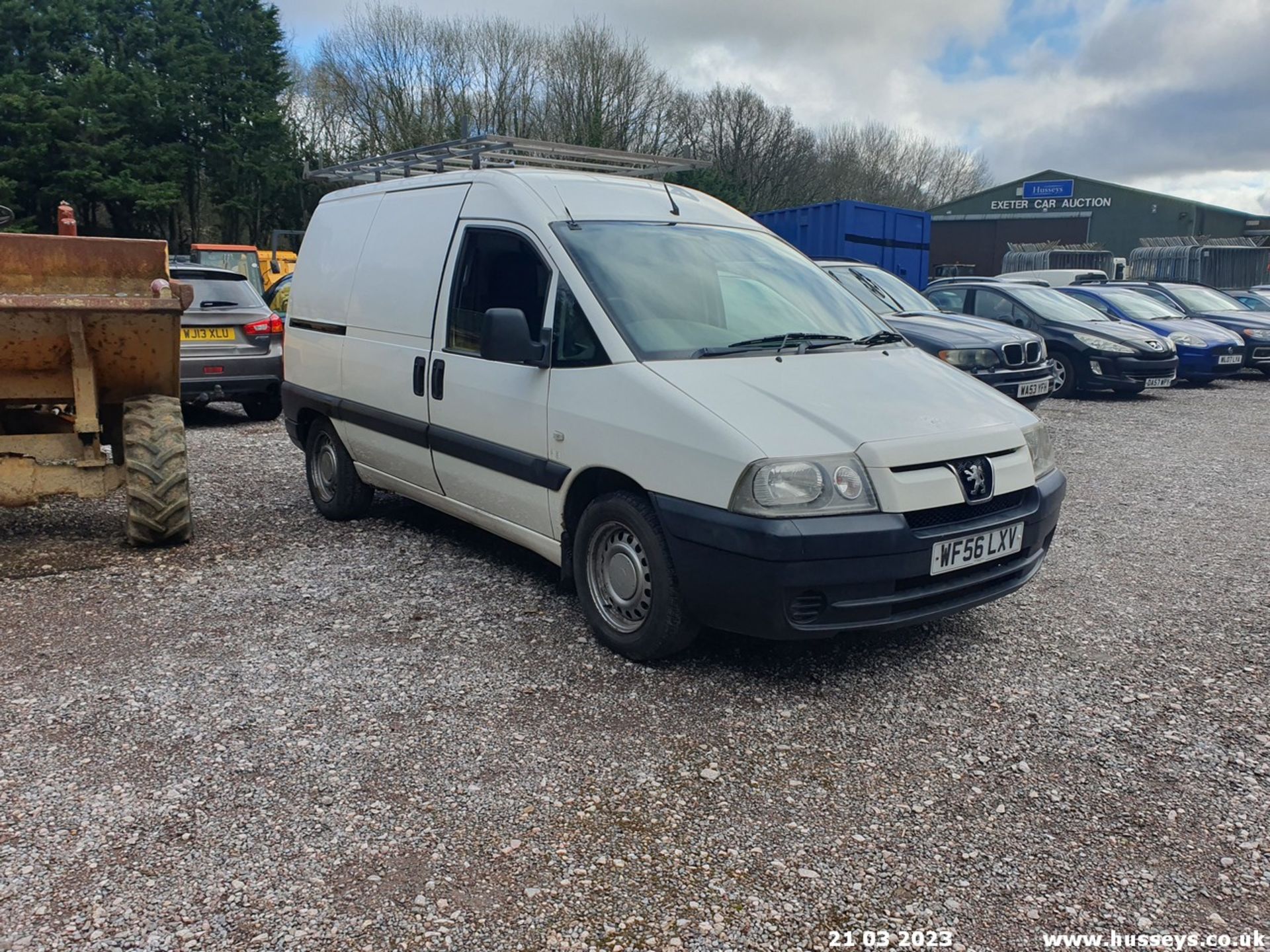 06/56 PEUGEOT EXPERT 900 HDI - 1997cc Van (White) - Image 3 of 24