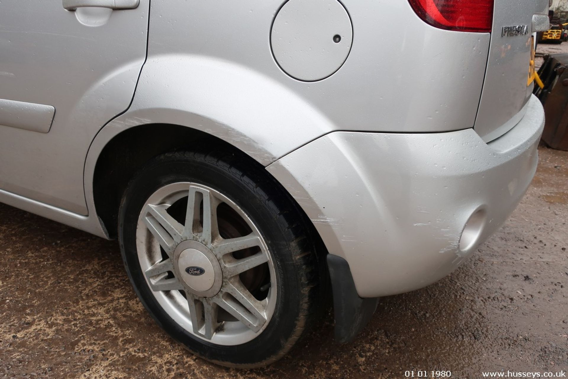 06/06 FORD FIESTA GHIA - 1388cc 5dr Hatchback (Silver, 71k) - Image 15 of 32