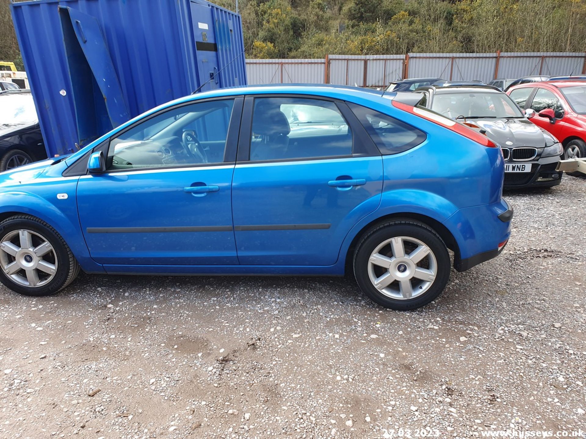 06/56 FORD FOCUS SPORT - 1596cc 5dr Hatchback (Blue) - Image 8 of 38