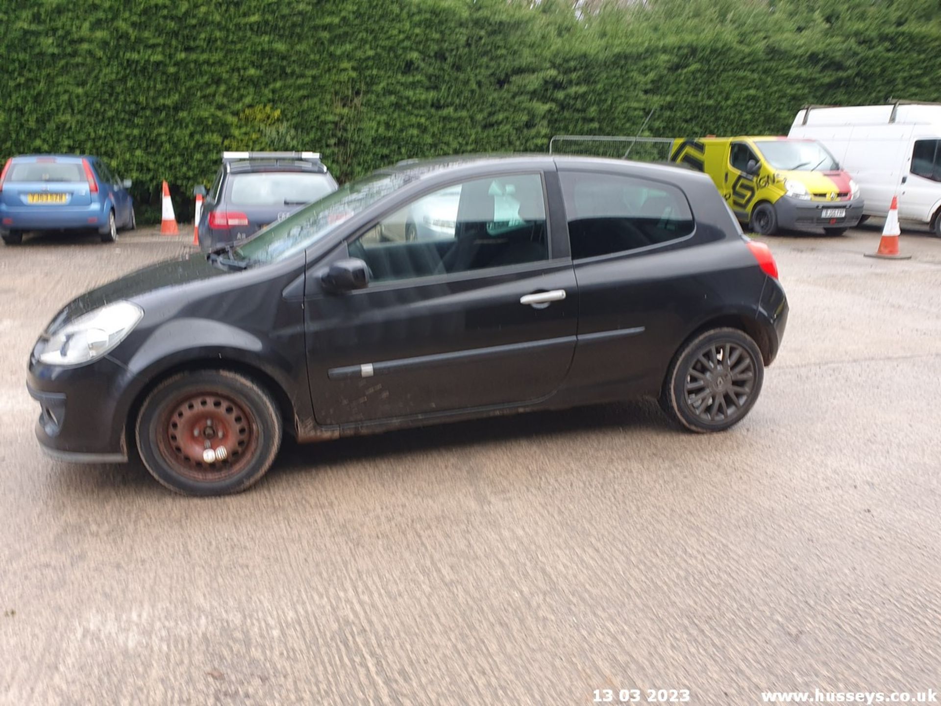 2006 RENAULT CLIO DYNAMIQUE S - 1390cc 3dr Hatchback (Black, 93k) - Image 14 of 53