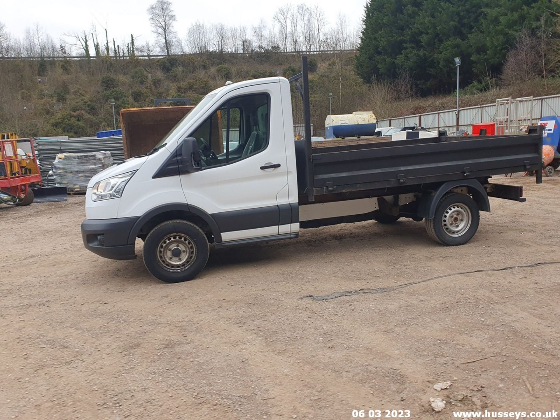 15/15 FORD TRANSIT 350 - 2198cc 2dr Tipper (White, 93k) - Image 6 of 43