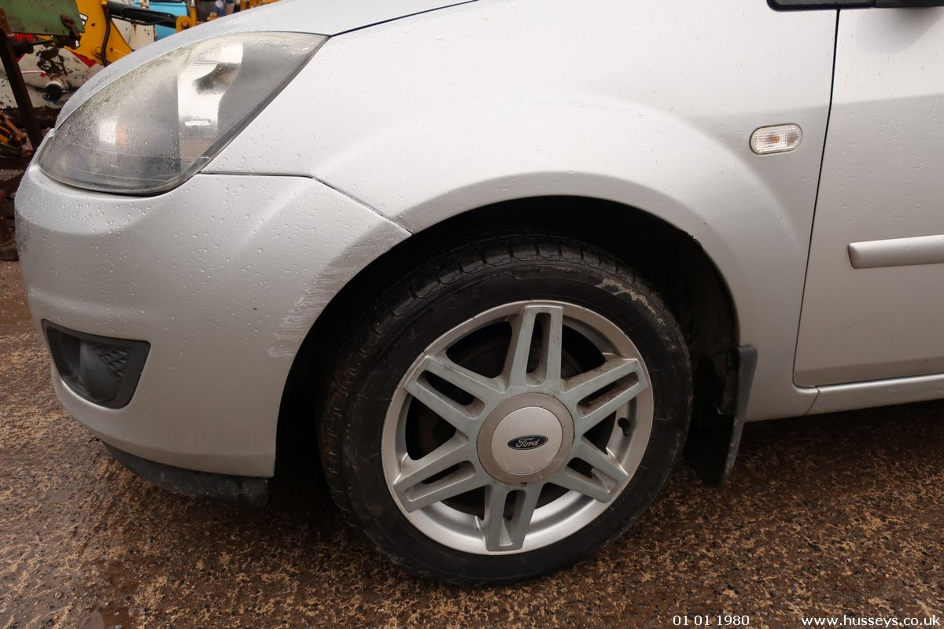 06/06 FORD FIESTA GHIA - 1388cc 5dr Hatchback (Silver, 71k) - Image 12 of 32