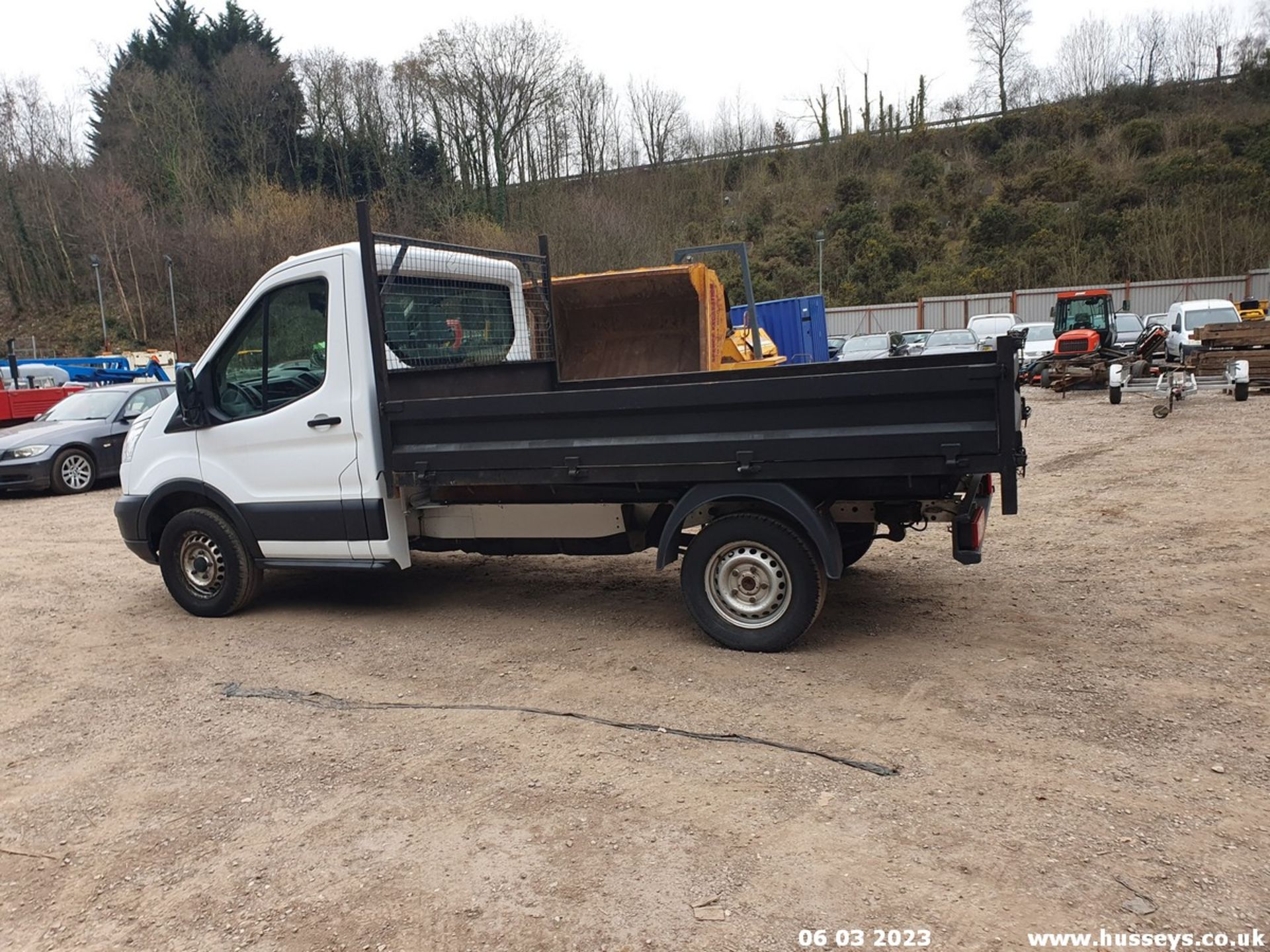 15/15 FORD TRANSIT 350 - 2198cc 2dr Tipper (White, 93k) - Image 10 of 43