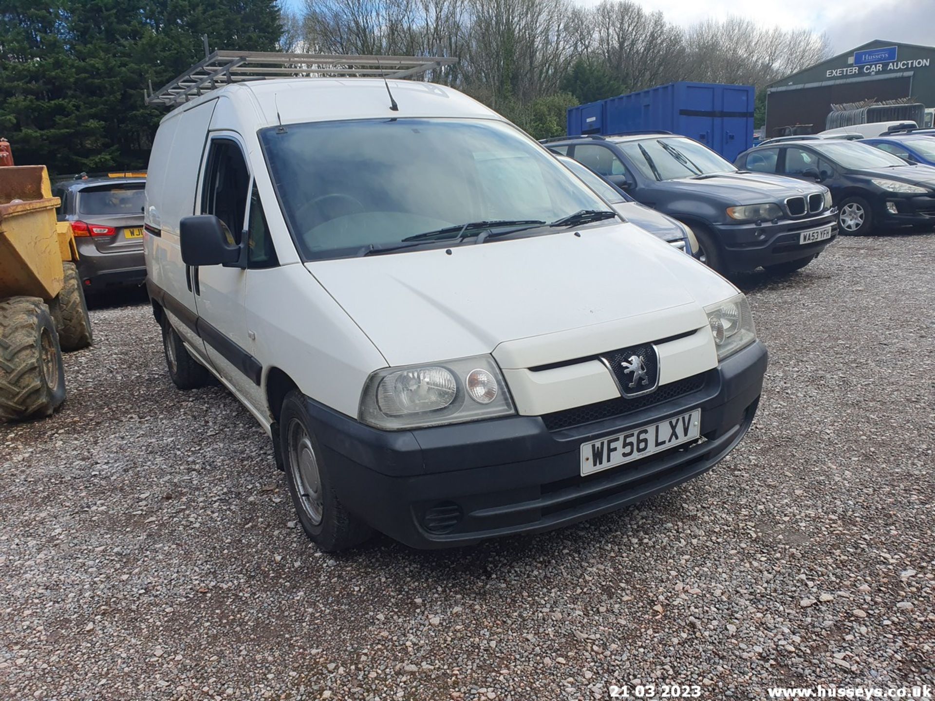 06/56 PEUGEOT EXPERT 900 HDI - 1997cc Van (White) - Image 6 of 24