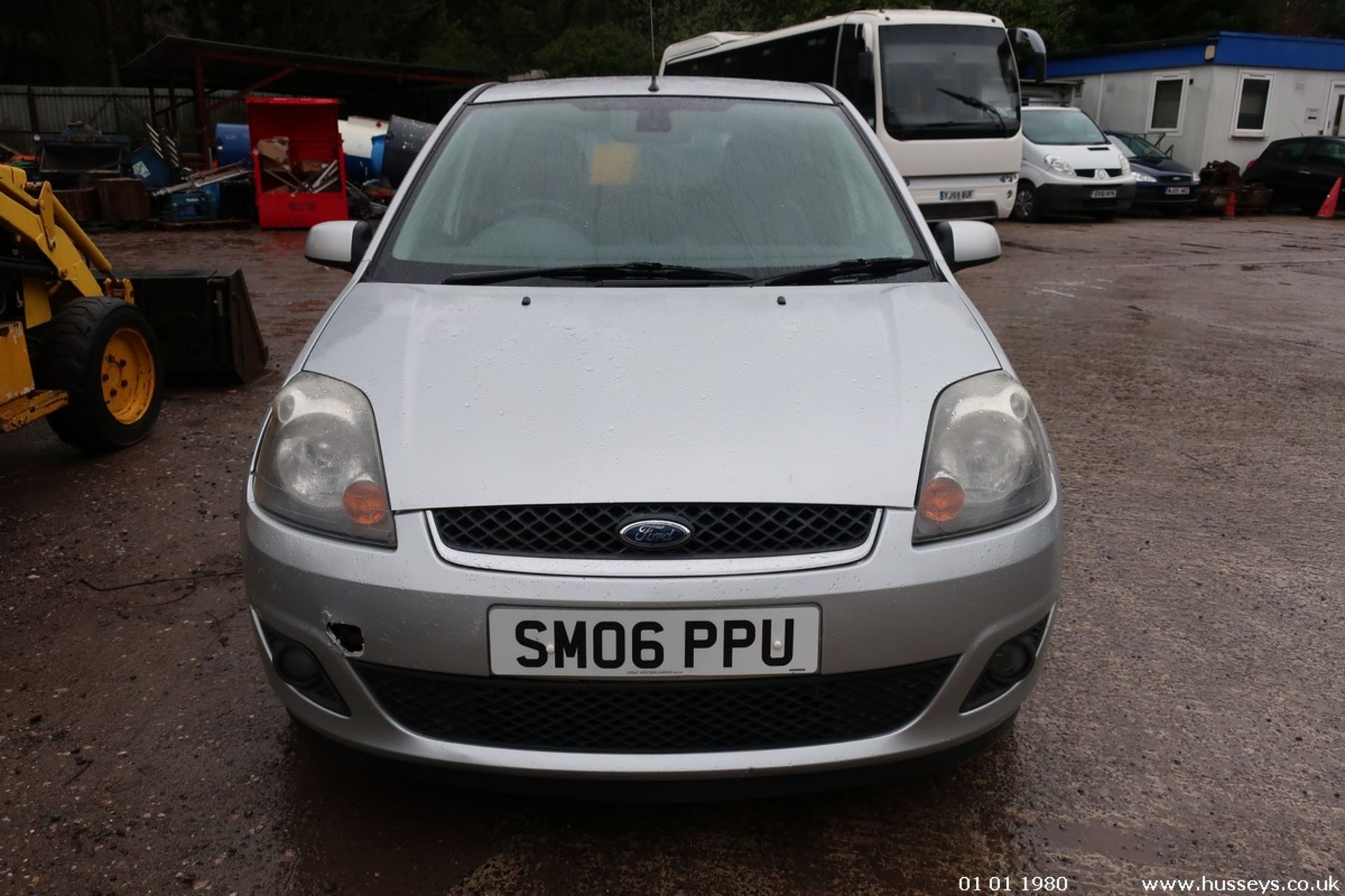 06/06 FORD FIESTA GHIA - 1388cc 5dr Hatchback (Silver, 71k) - Image 7 of 32