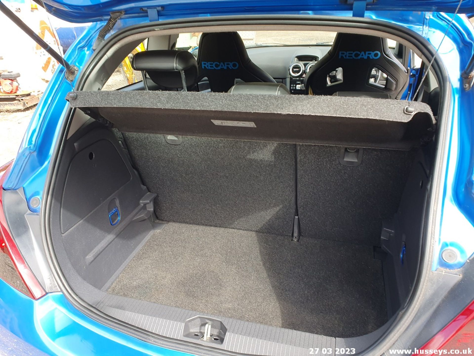 11/11 VAUXHALL CORSA VXR - 1598cc 3dr Hatchback (Blue, 86k) - Image 33 of 61