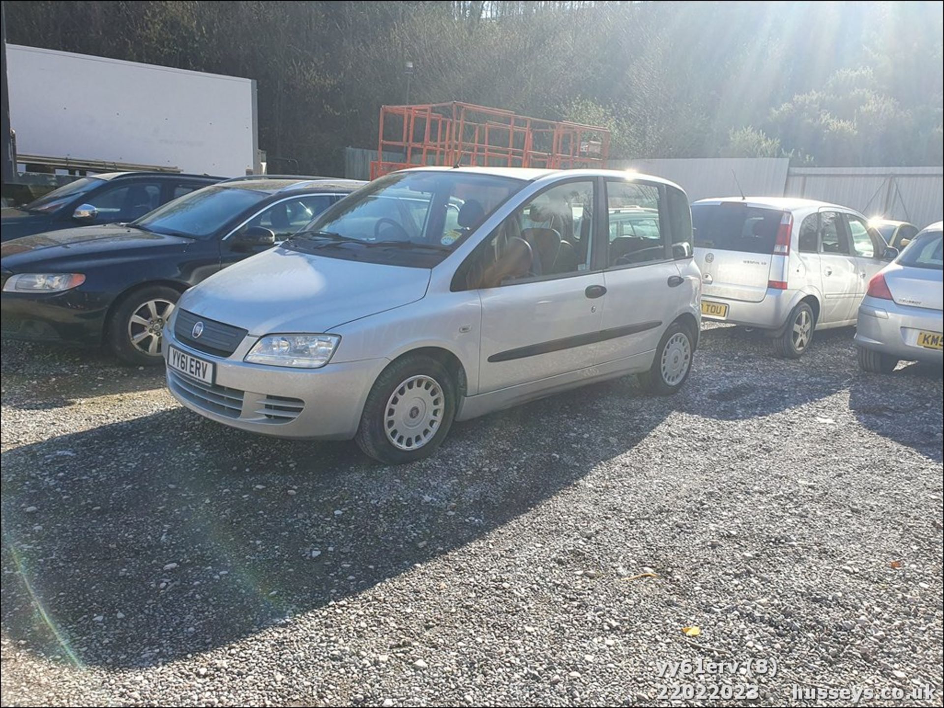 11/61 FIAT MULTIPLA DYNAMIC JTD - 1910cc 5dr MPV (Silver, 57k) - Image 8 of 27