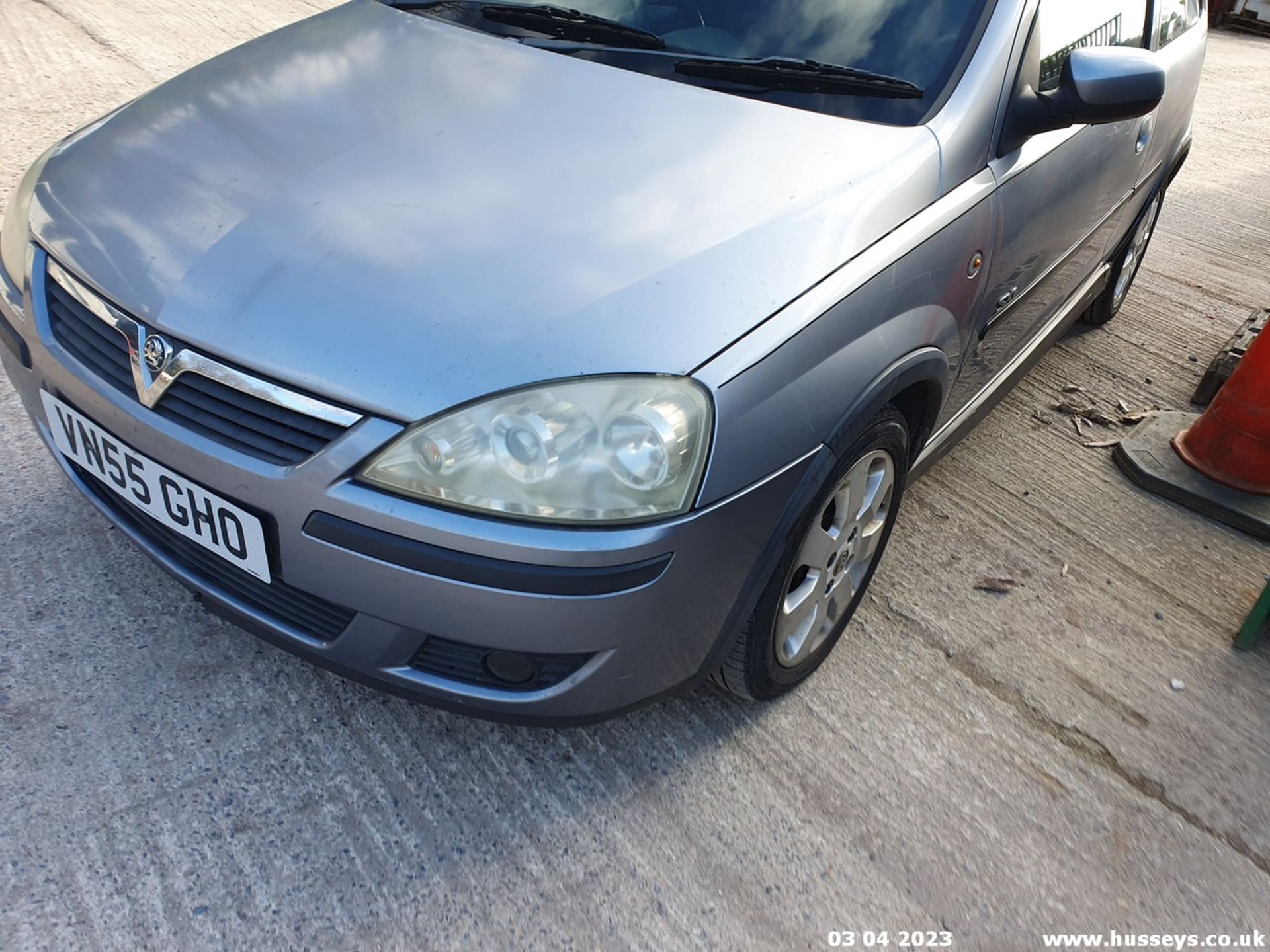 05/55 VAUXHALL CORSA SXI TWINPORT - 1229cc 3dr Hatchback (Silver) - Image 43 of 44