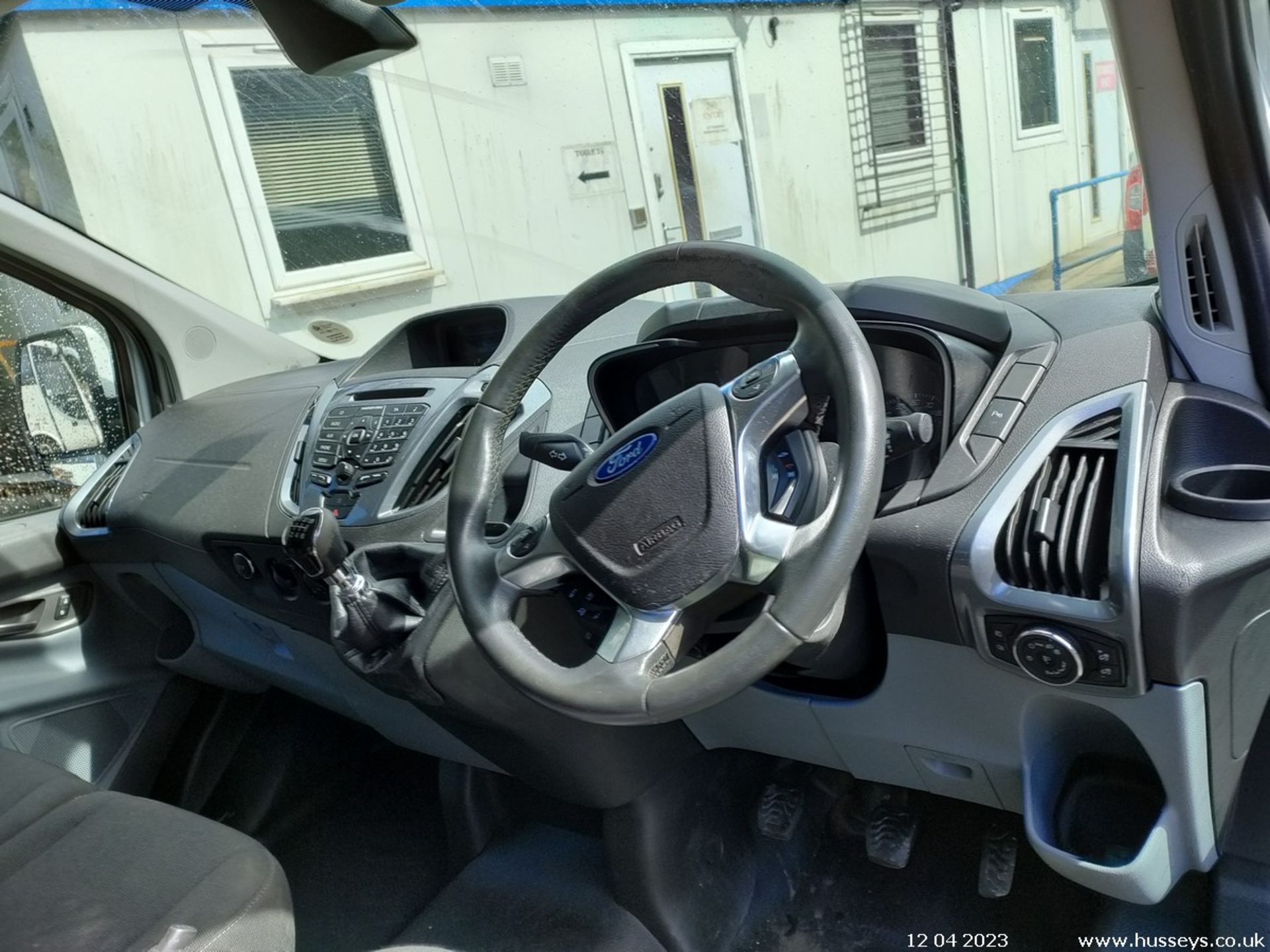 2014 FORD TRANSIT CUSTOM 270 LTD E- - 2198cc Van (White) - Image 39 of 53