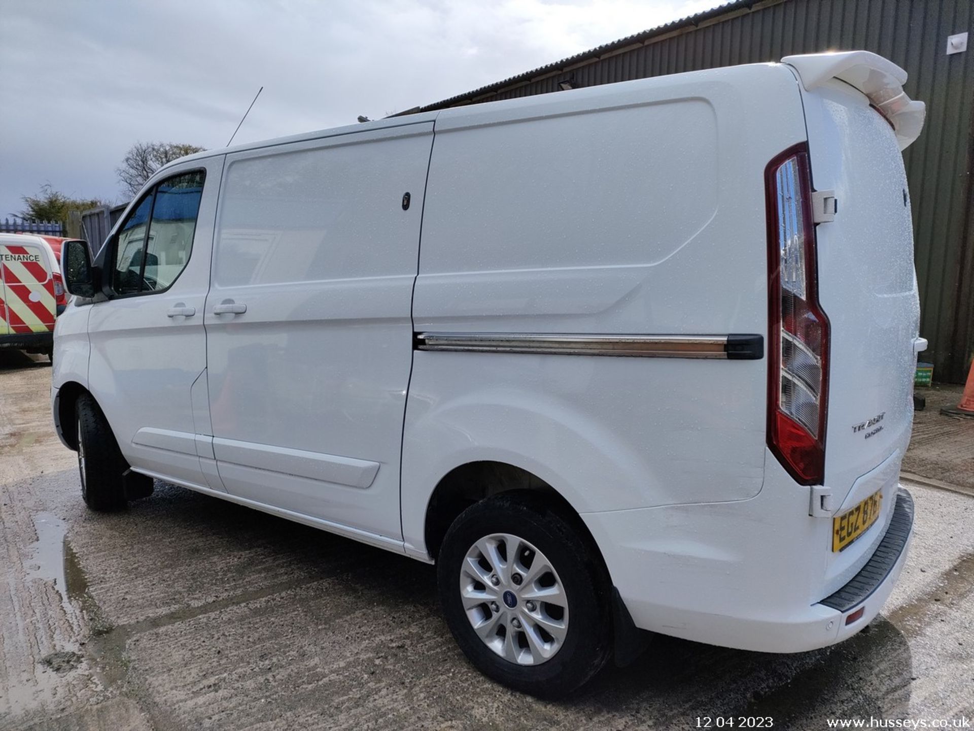 2014 FORD TRANSIT CUSTOM 270 LTD E- - 2198cc Van (White) - Image 16 of 53