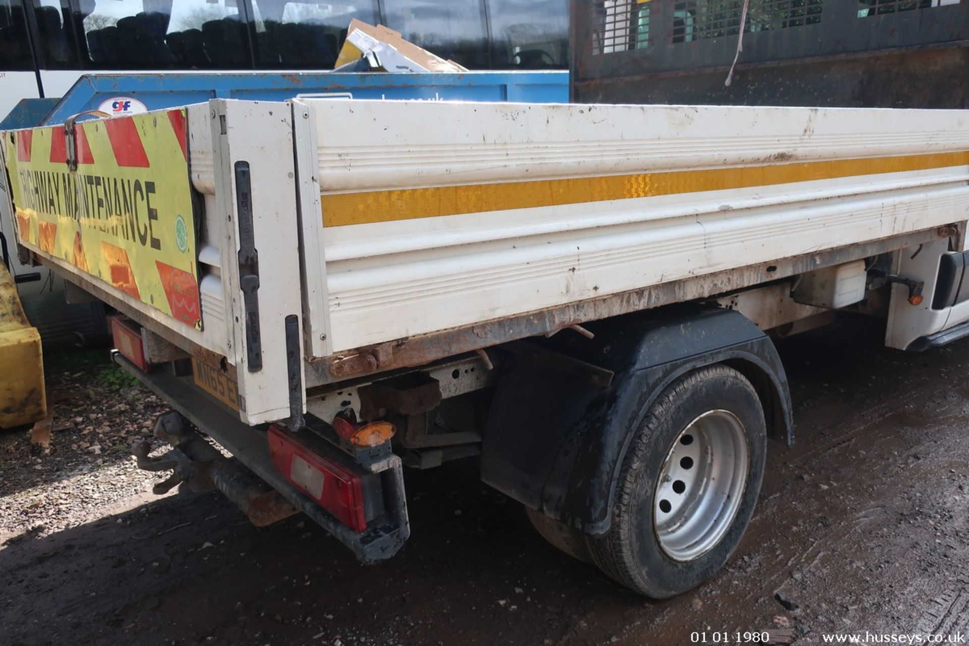 15/65 FORD TRANSIT 350 - 2198cc Tipper (White, 168k) - Image 14 of 34