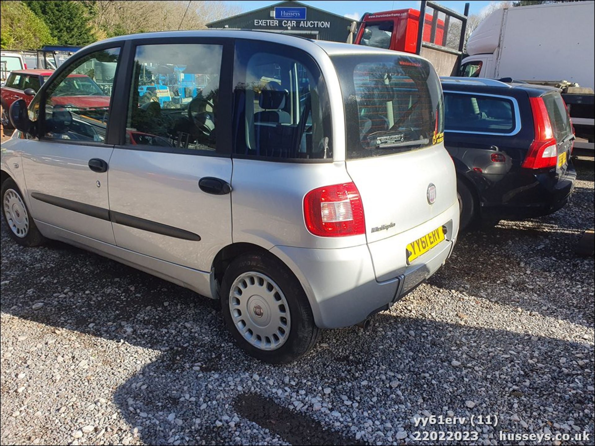 11/61 FIAT MULTIPLA DYNAMIC JTD - 1910cc 5dr MPV (Silver, 57k) - Image 11 of 27