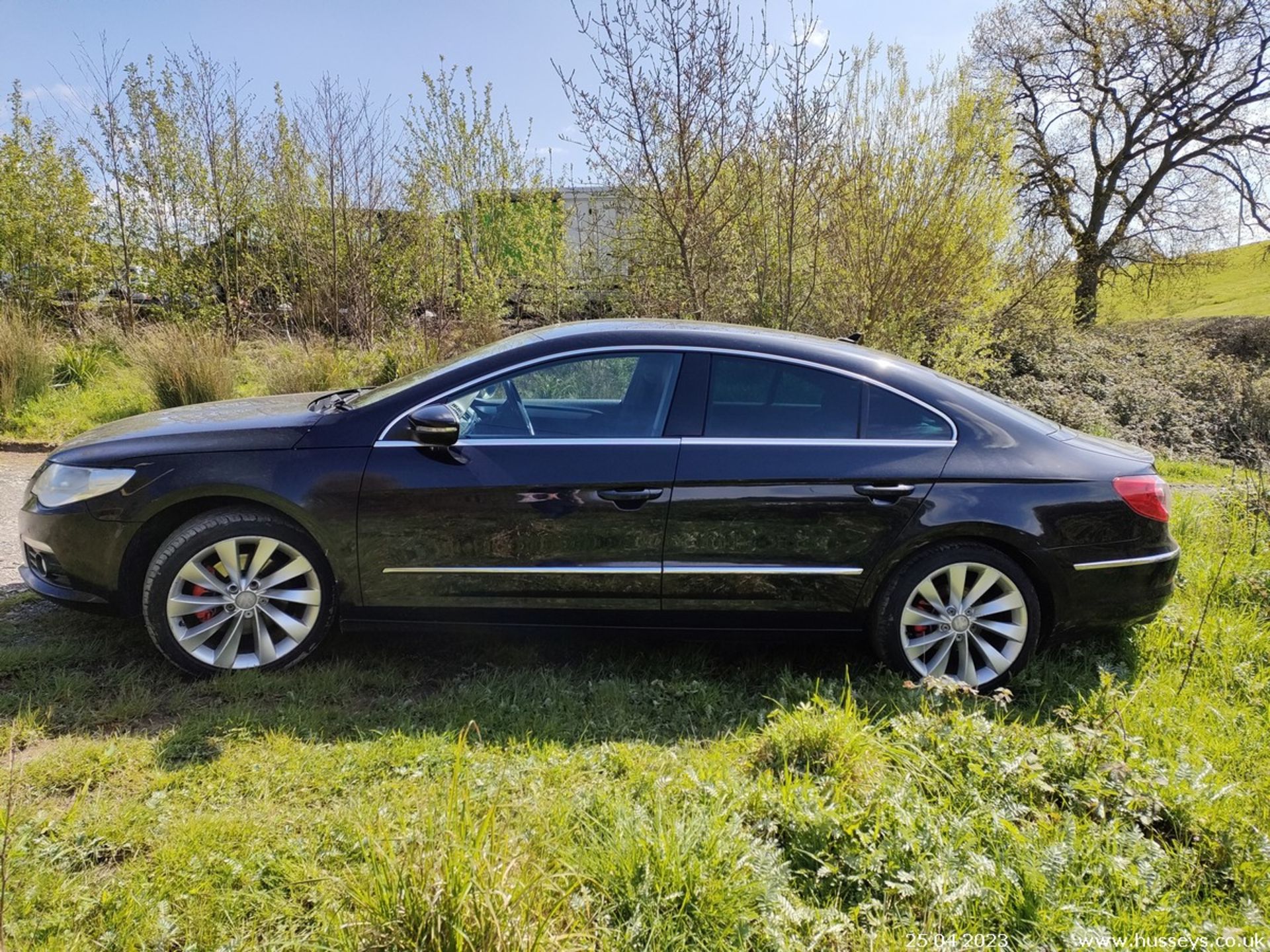 10/60 VOLKSWAGEN PASSAT GT CC TDI 140 DSG - 1968cc 4dr Coupe (Black) - Image 13 of 33