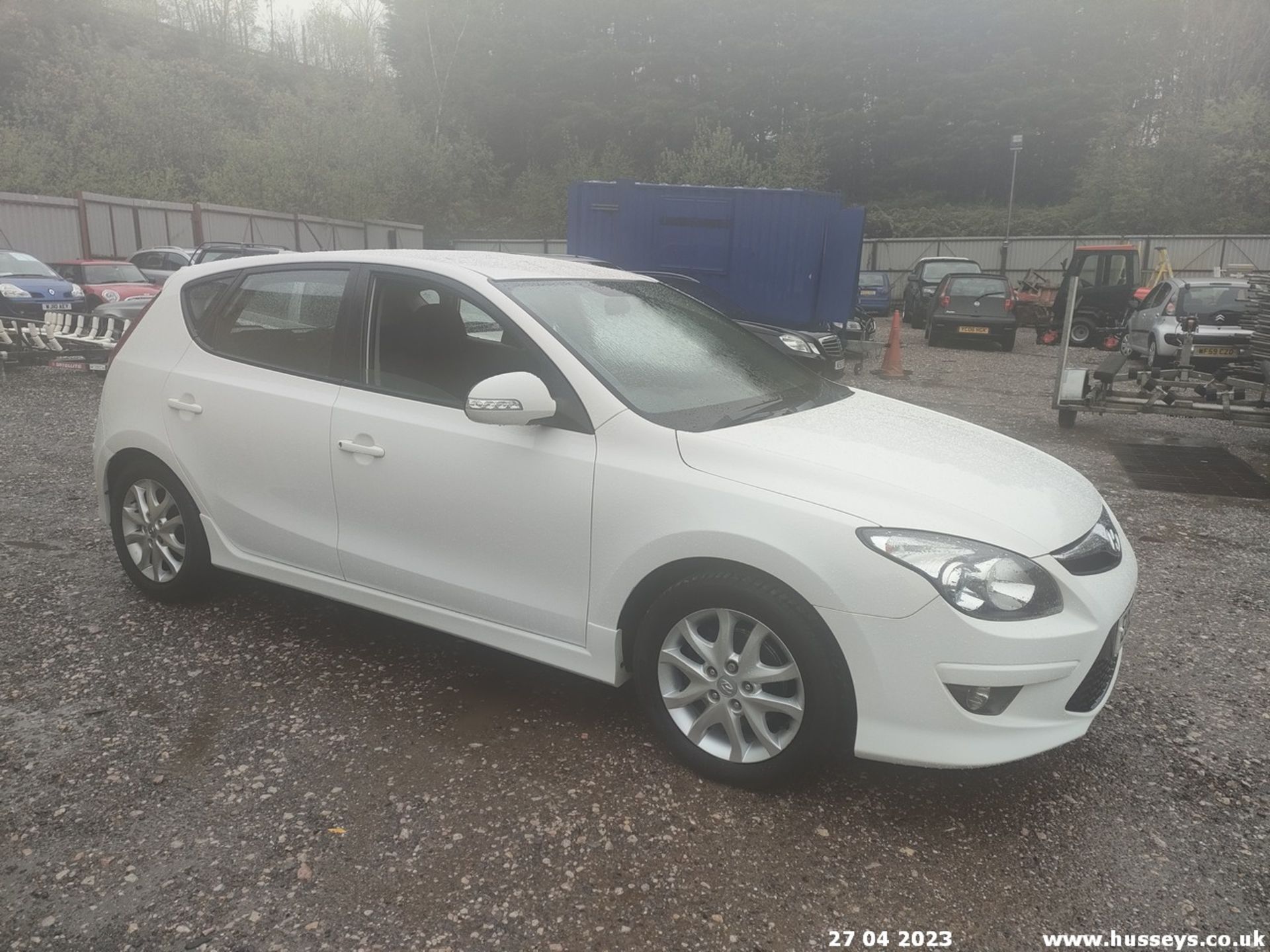 12/12 HYUNDAI I30 COMFORT - 1396cc 5dr Hatchback (White, 63k) - Image 26 of 35