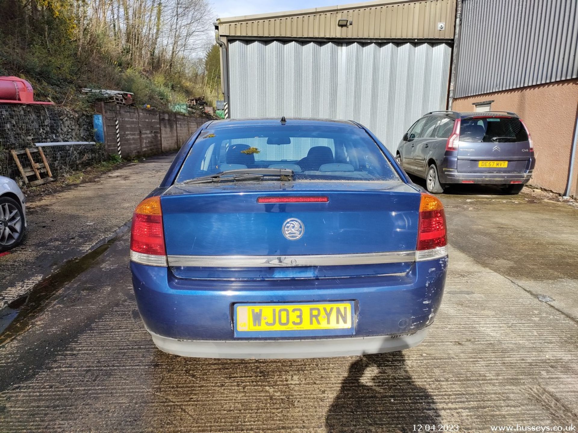 03/03 VAUXHALL VECTRA SXI 16V - 1796cc 5dr Hatchback (Blue) - Image 20 of 40