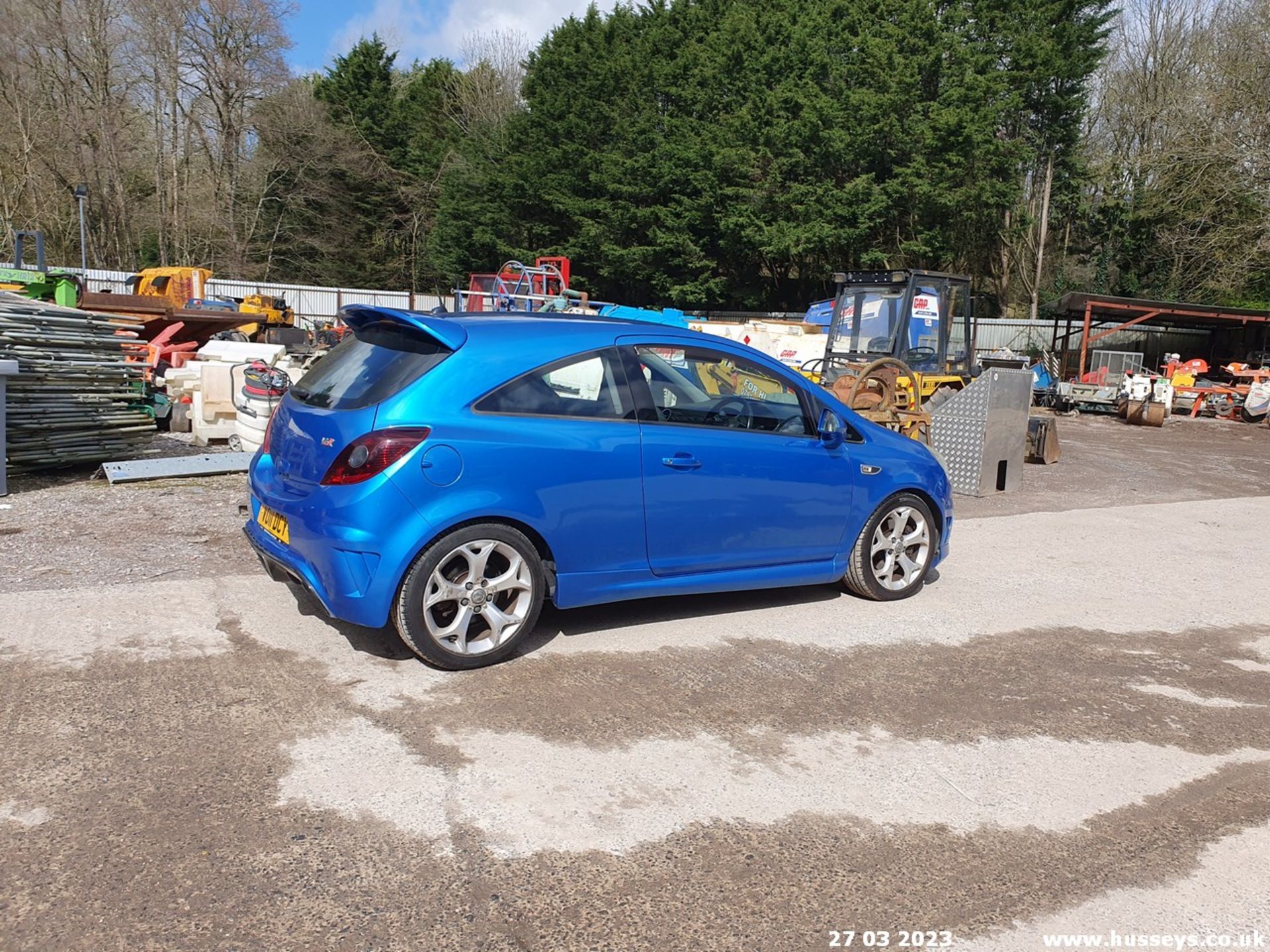 11/11 VAUXHALL CORSA VXR - 1598cc 3dr Hatchback (Blue, 86k) - Image 11 of 61