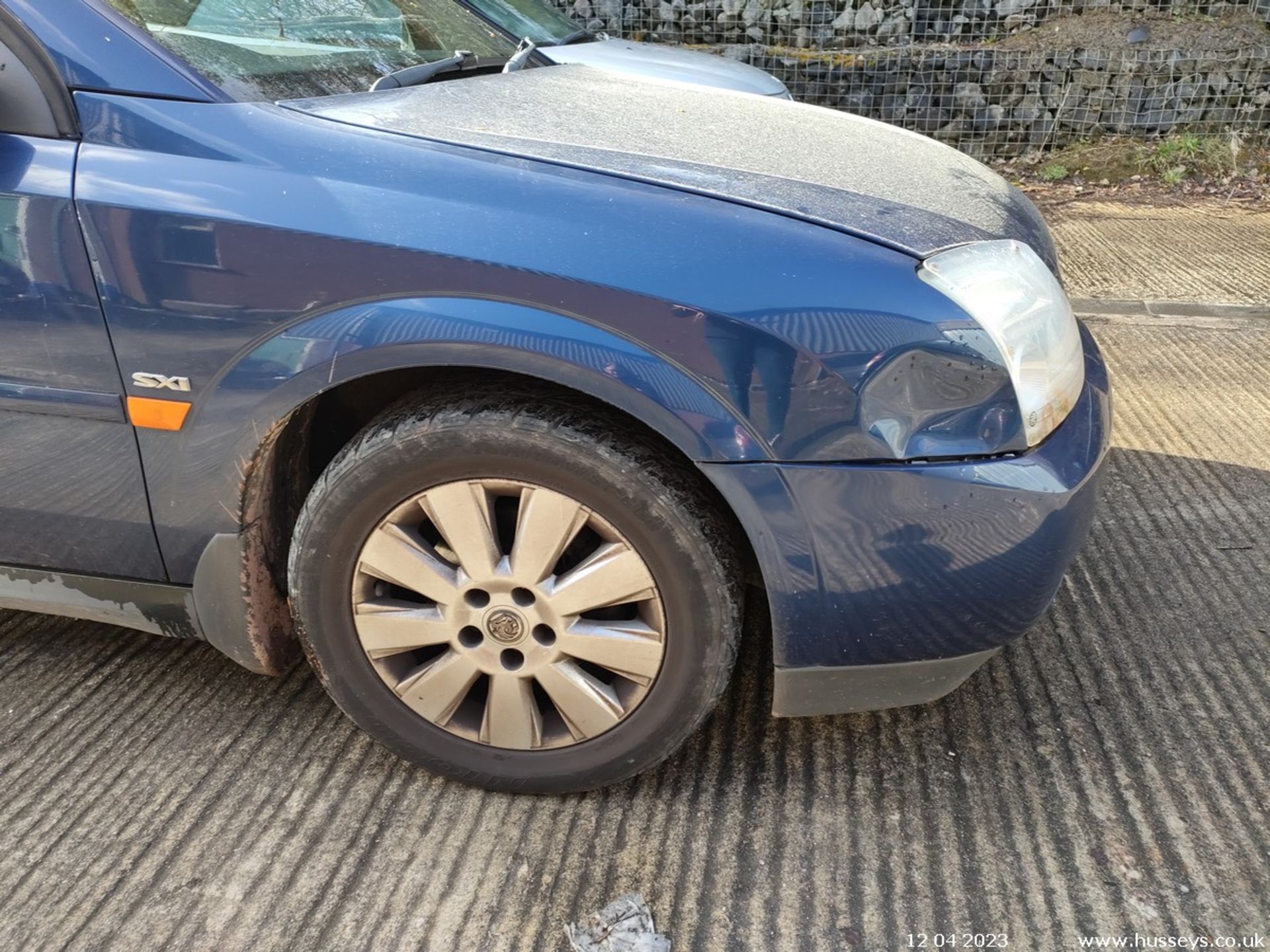 03/03 VAUXHALL VECTRA SXI 16V - 1796cc 5dr Hatchback (Blue) - Image 4 of 40