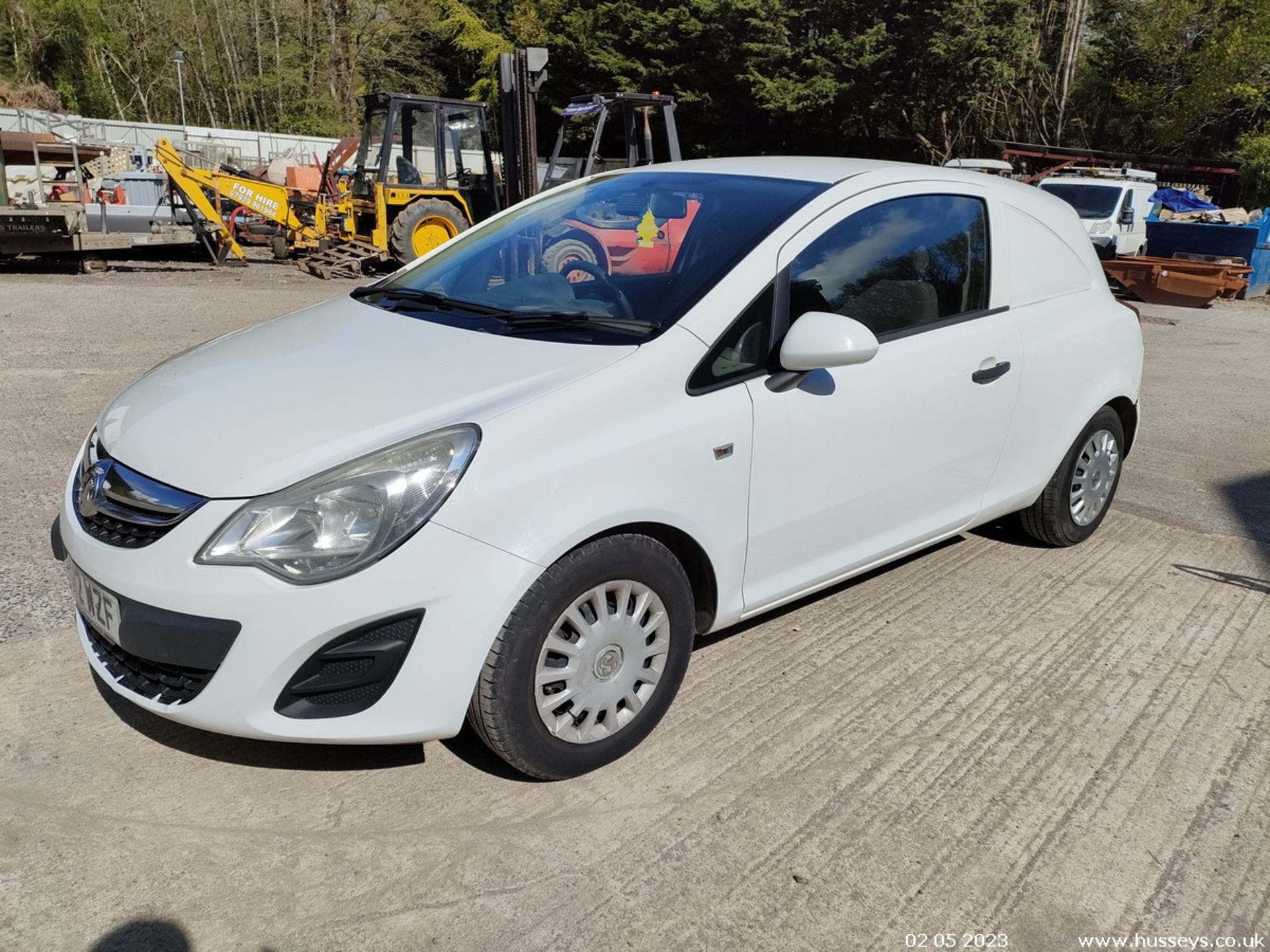 12/12 VAUXHALL CORSA CDTI ECOFLEX S/S - 1248cc (White, 132k) - Image 8 of 30