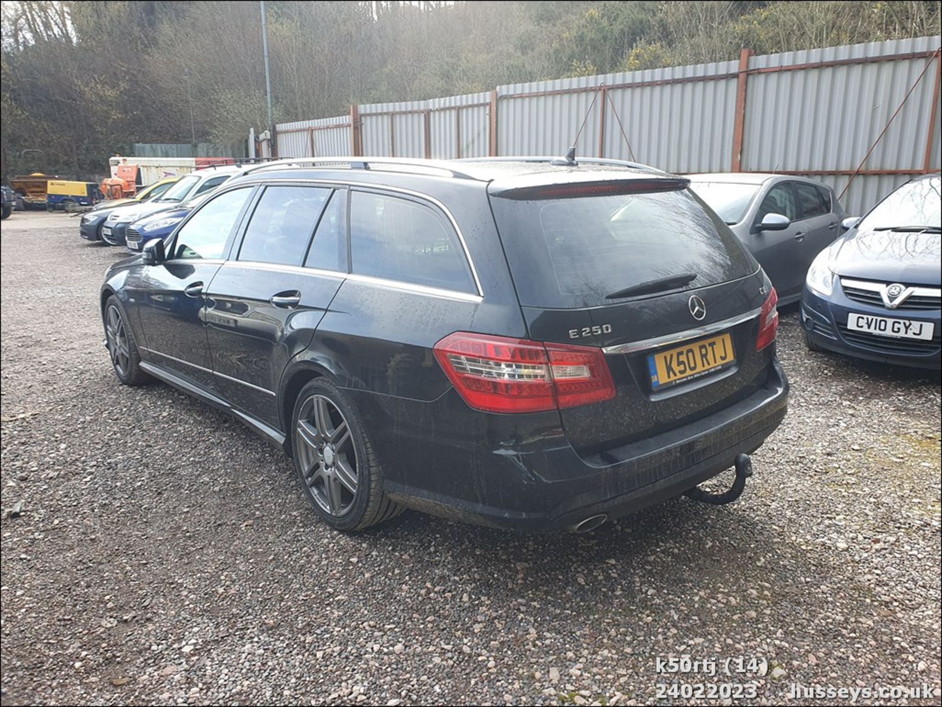 2011 MERCEDES-BENZ E250 BLUEF-CY SPORT CDI A - 2143cc 5dr Estate (Black, 104k) - Image 14 of 27