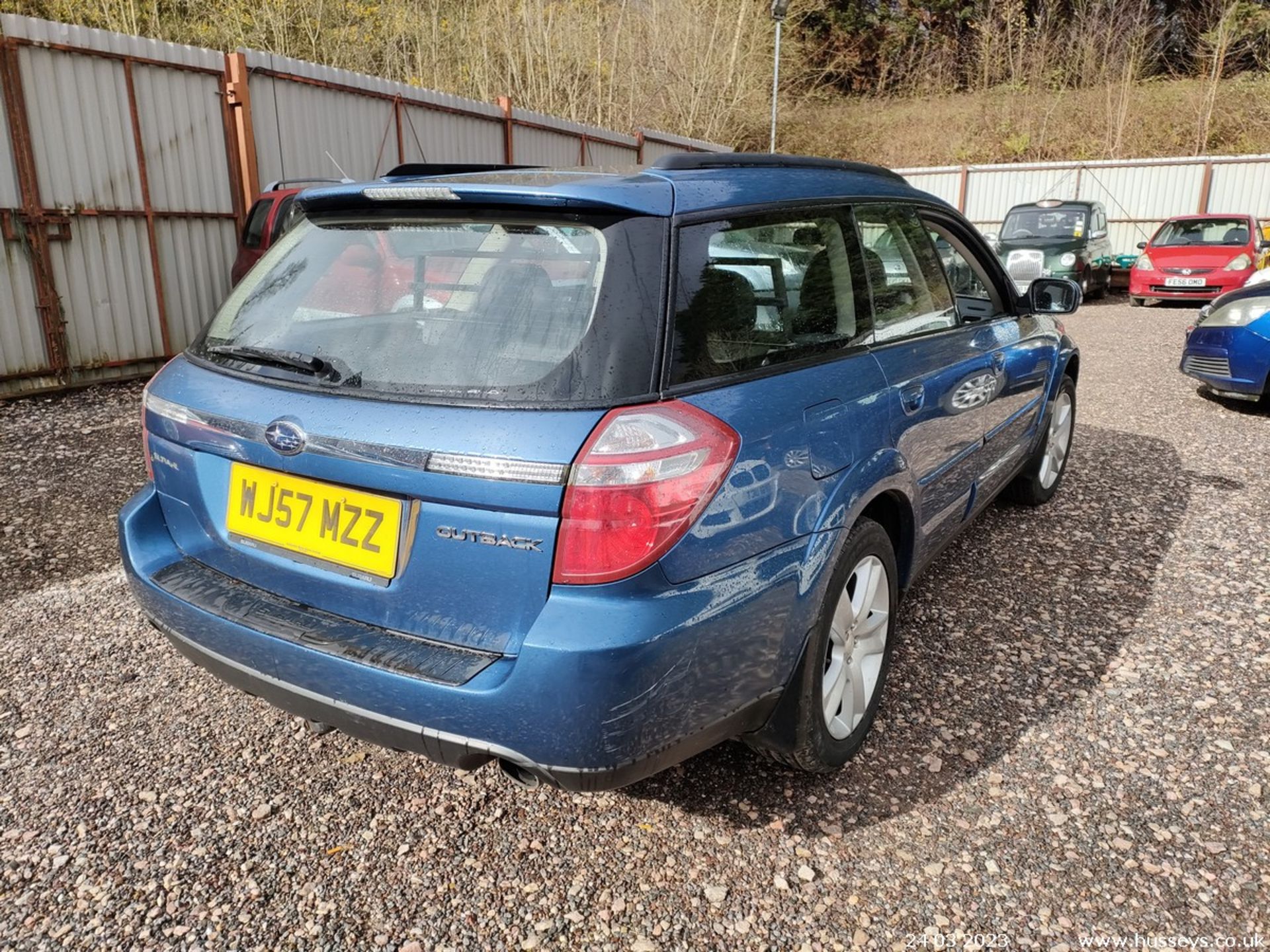 07/57 SUBARU OUTBACK SE - 2457cc 5dr Estate (Blue, 100k) - Image 15 of 33