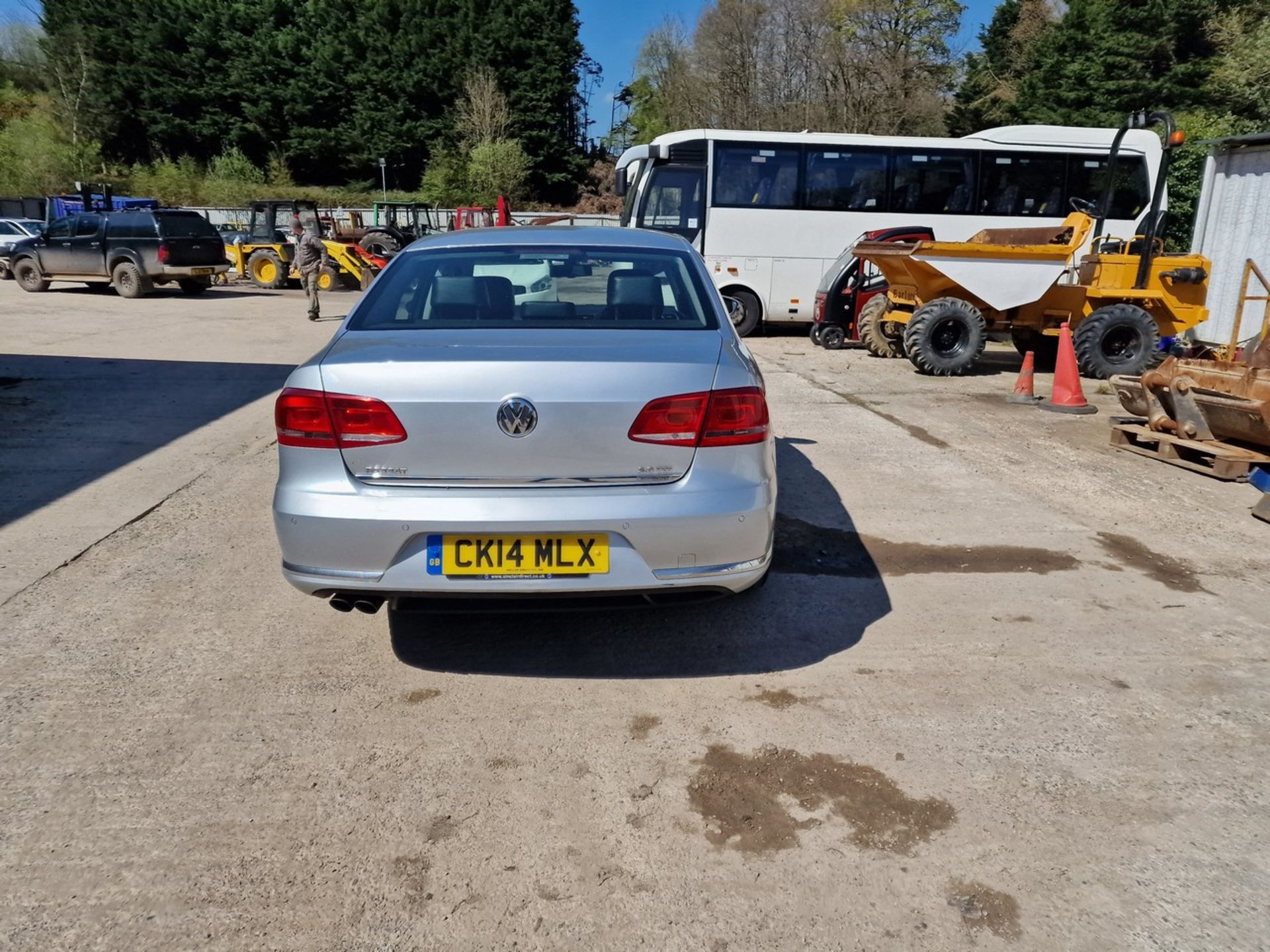 14/14 VOLKSWAGEN PASSAT EXECUTIVE TDI BMT - 1968cc 4dr Saloon (Silver, 177k) - Image 13 of 40