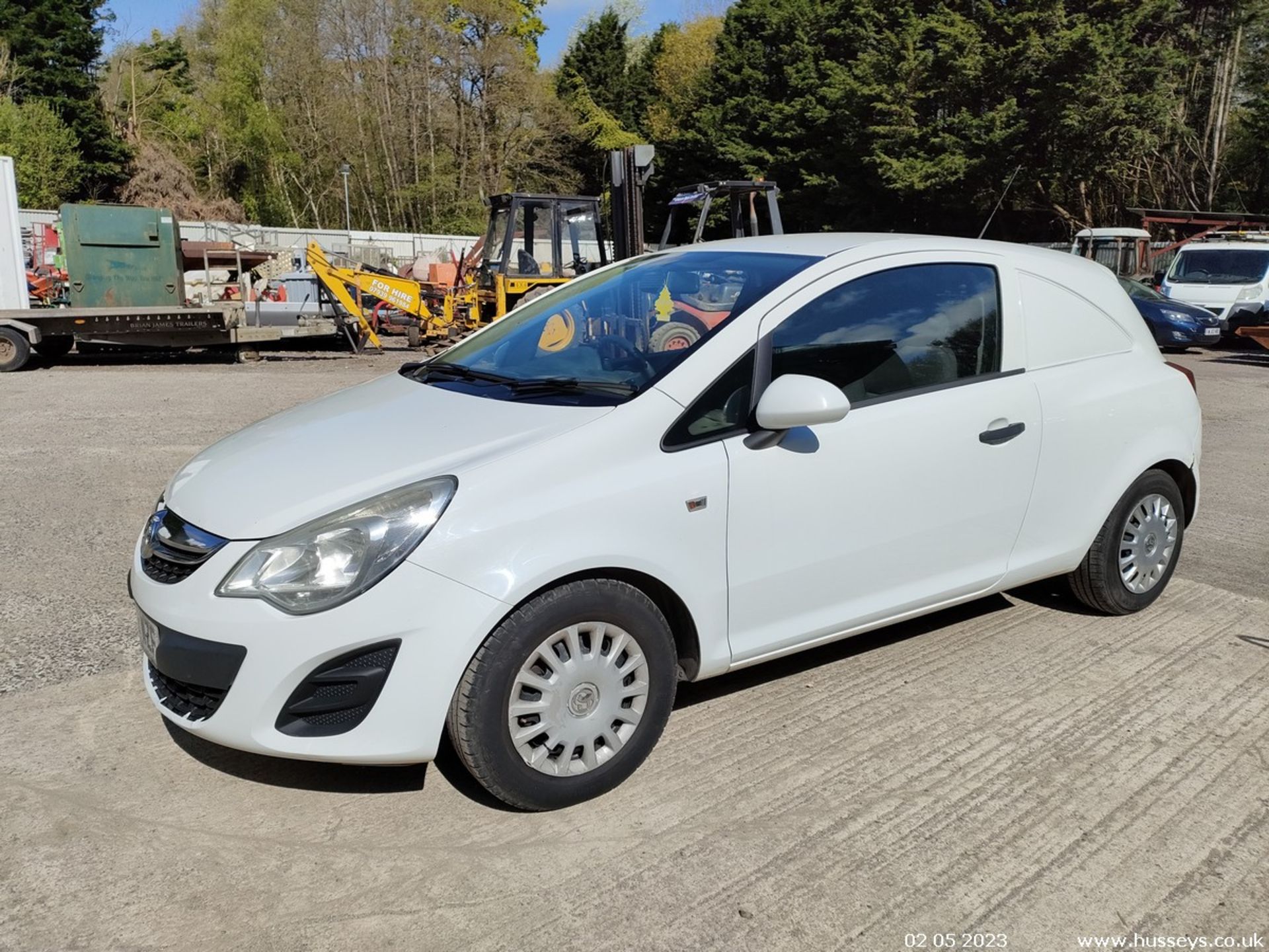 12/12 VAUXHALL CORSA CDTI ECOFLEX S/S - 1248cc (White, 132k) - Image 11 of 30