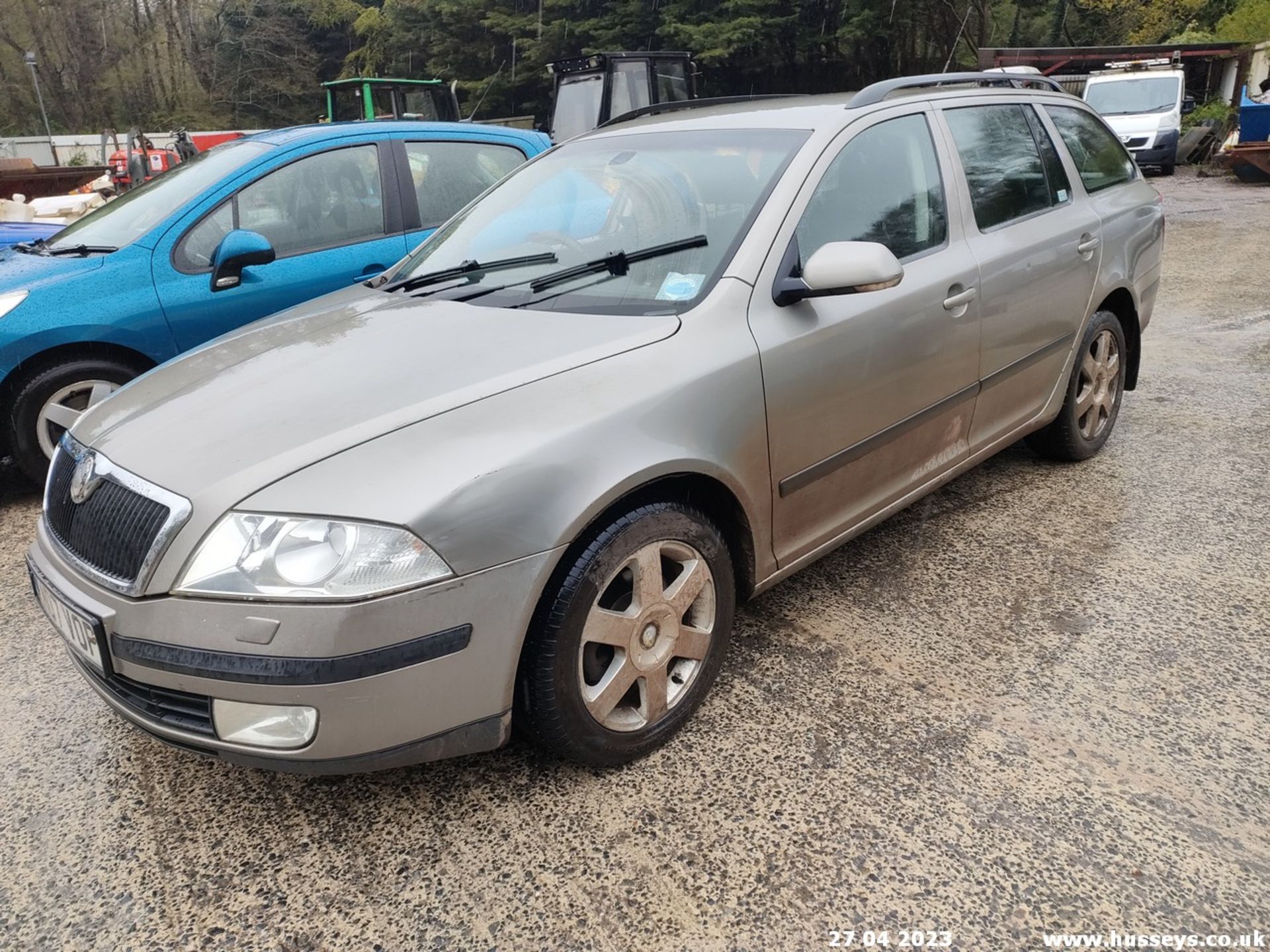 07/07 SKODA OCTAVIA ELEGANCE TDI PD A - 1968cc 5dr Estate (Beige, 140k) - Image 11 of 33