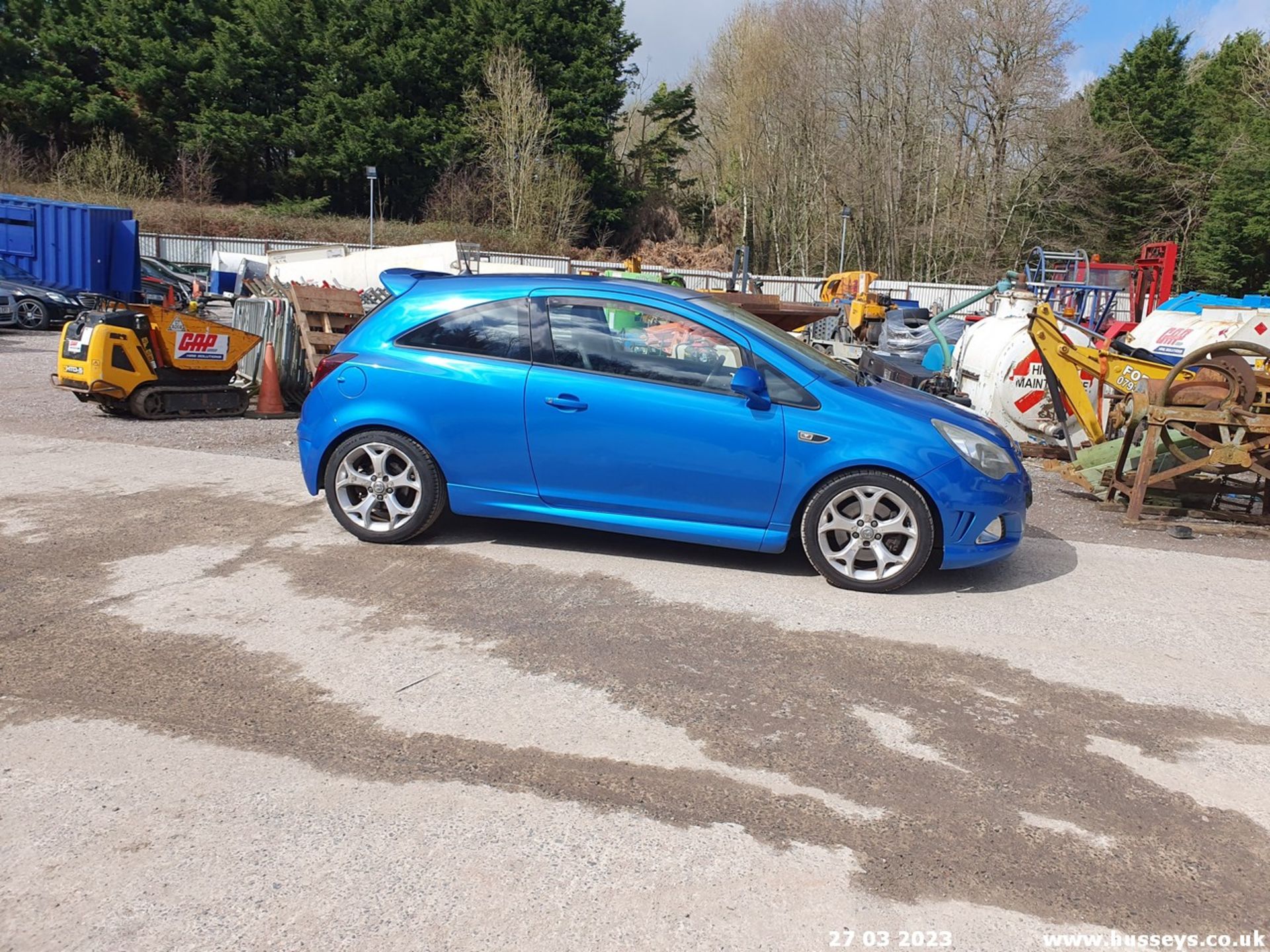 11/11 VAUXHALL CORSA VXR - 1598cc 3dr Hatchback (Blue, 86k) - Image 7 of 61