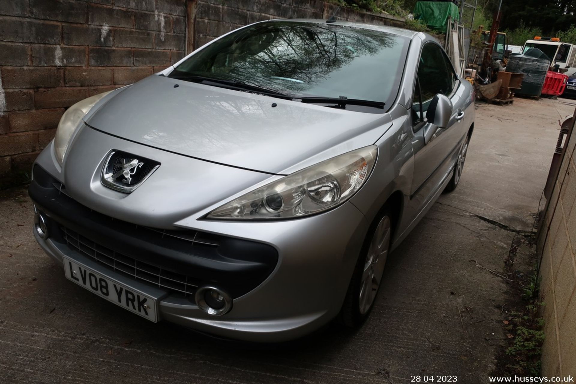 08/08 PEUGEOT 207 GT CC - 1598cc 2dr Convertible (Silver) - Image 15 of 17