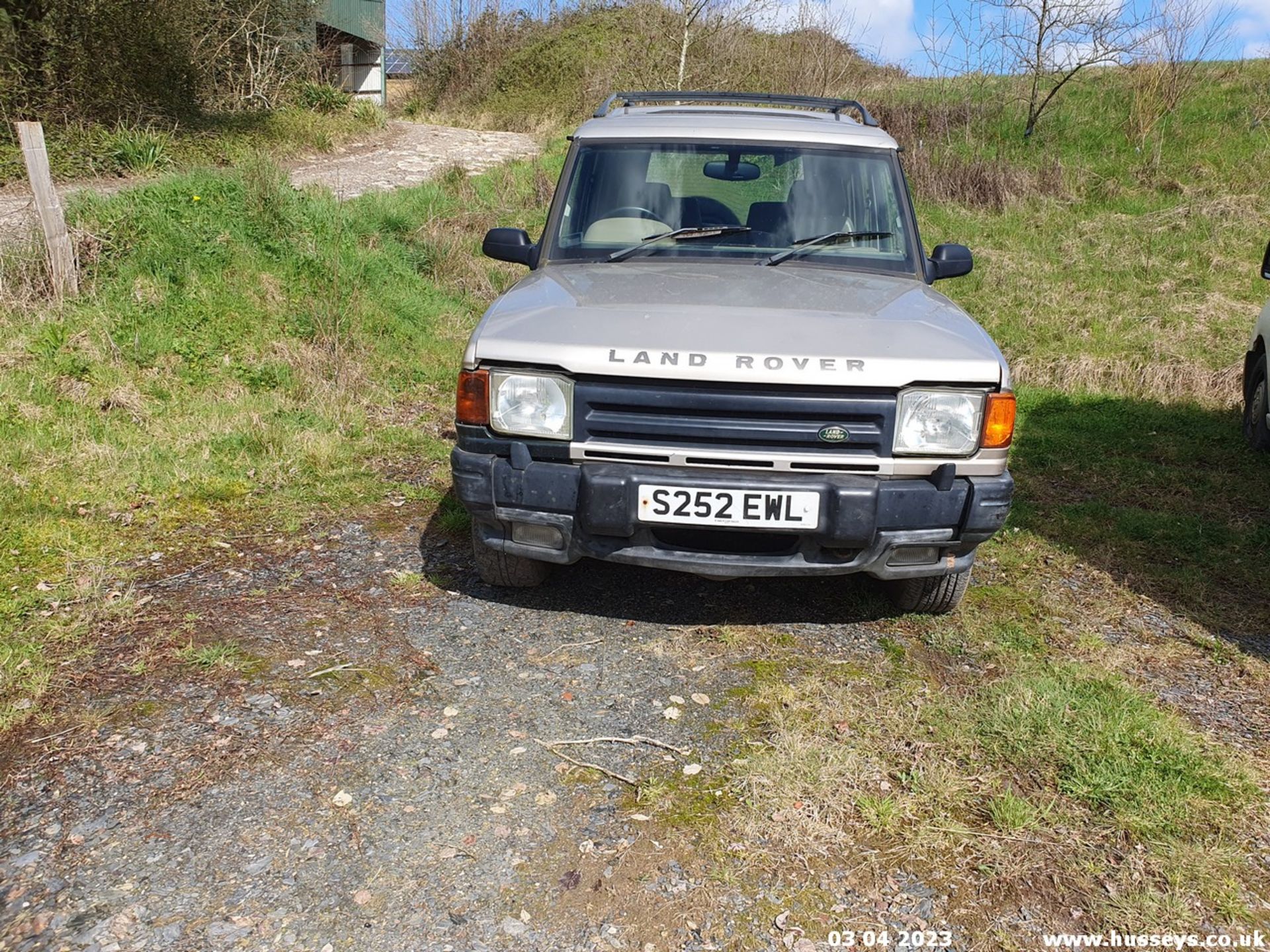 1998 LAND ROVER DISCOVERY ES TDI - 2495cc 5dr Estate (Gold) - Image 5 of 31