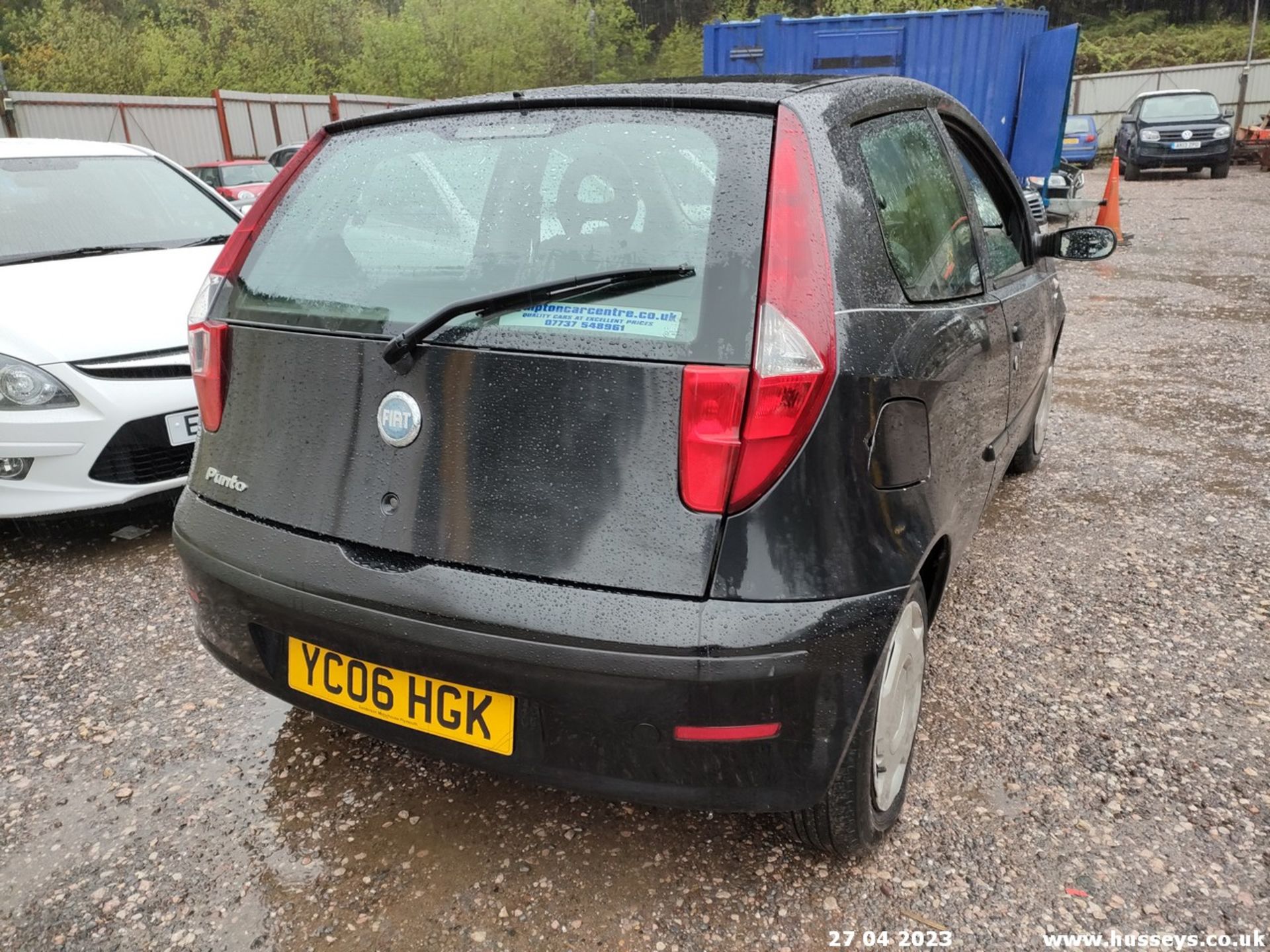 06/06 FIAT PUNTO ACTIVE 8V - 1242cc 3dr Hatchback (Black, 141k) - Image 16 of 31