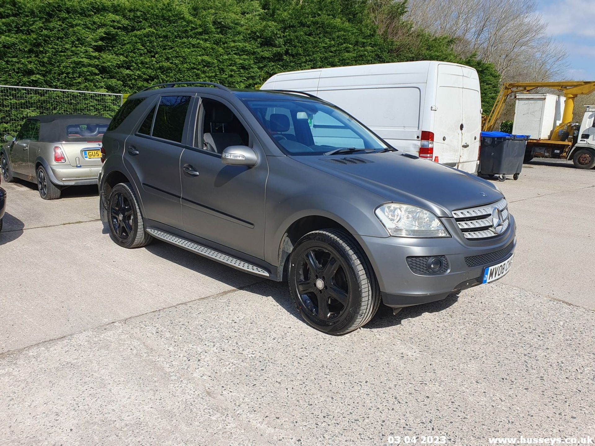 08/08 MERCEDES ML 320 CDI SPORT A - 2987cc 5dr Estate (Grey, 113k) - Image 2 of 31