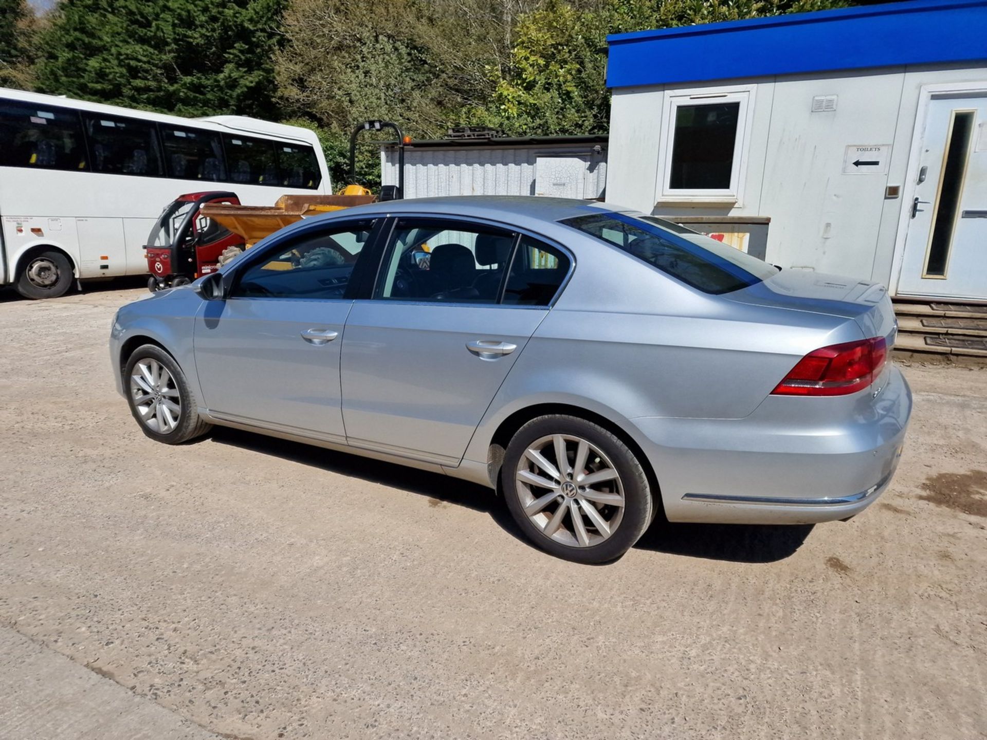 14/14 VOLKSWAGEN PASSAT EXECUTIVE TDI BMT - 1968cc 4dr Saloon (Silver, 177k) - Image 8 of 40