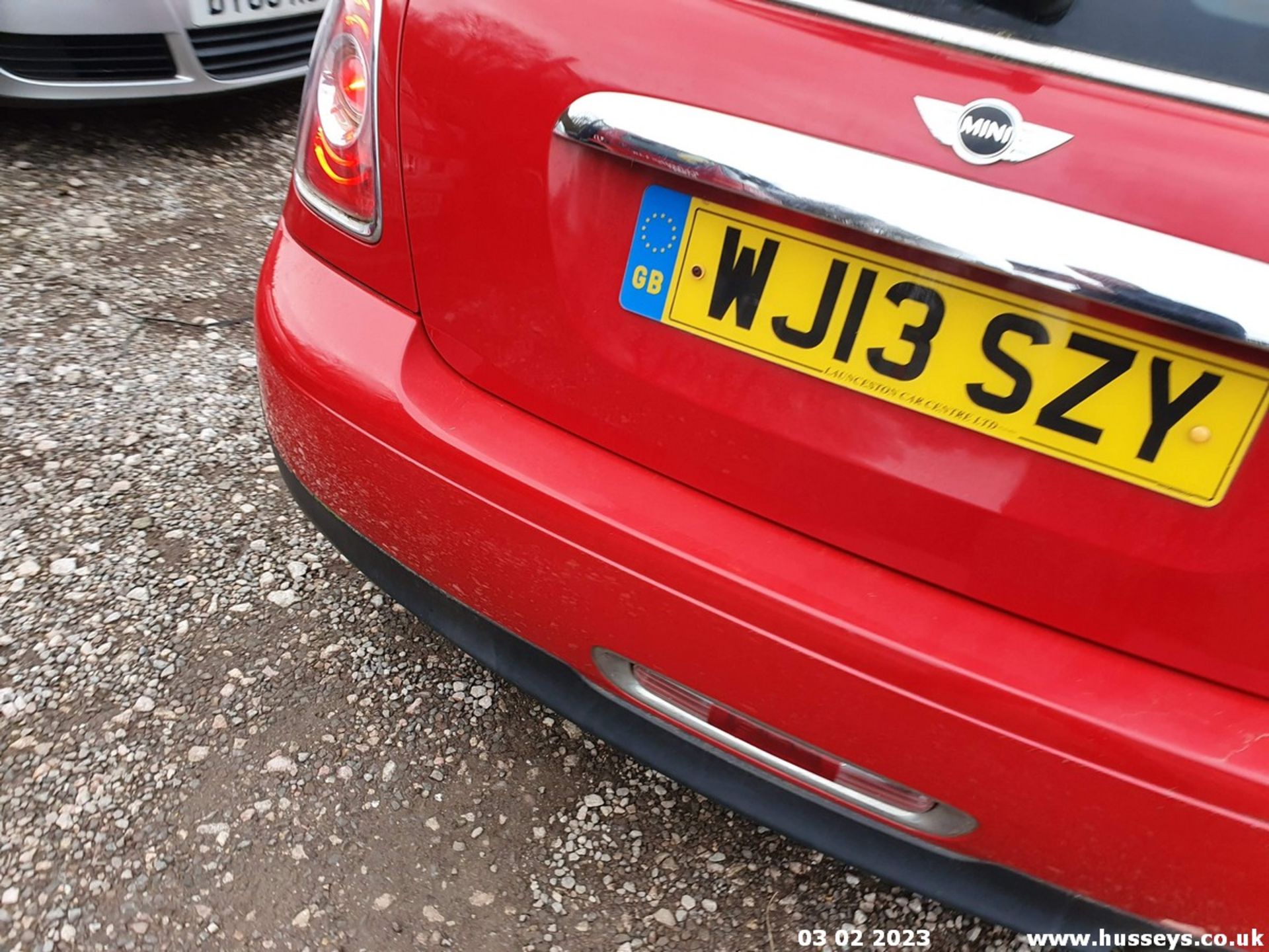 13/13 MINI ONE D - 1598cc 3dr Hatchback (Red) - Image 37 of 90