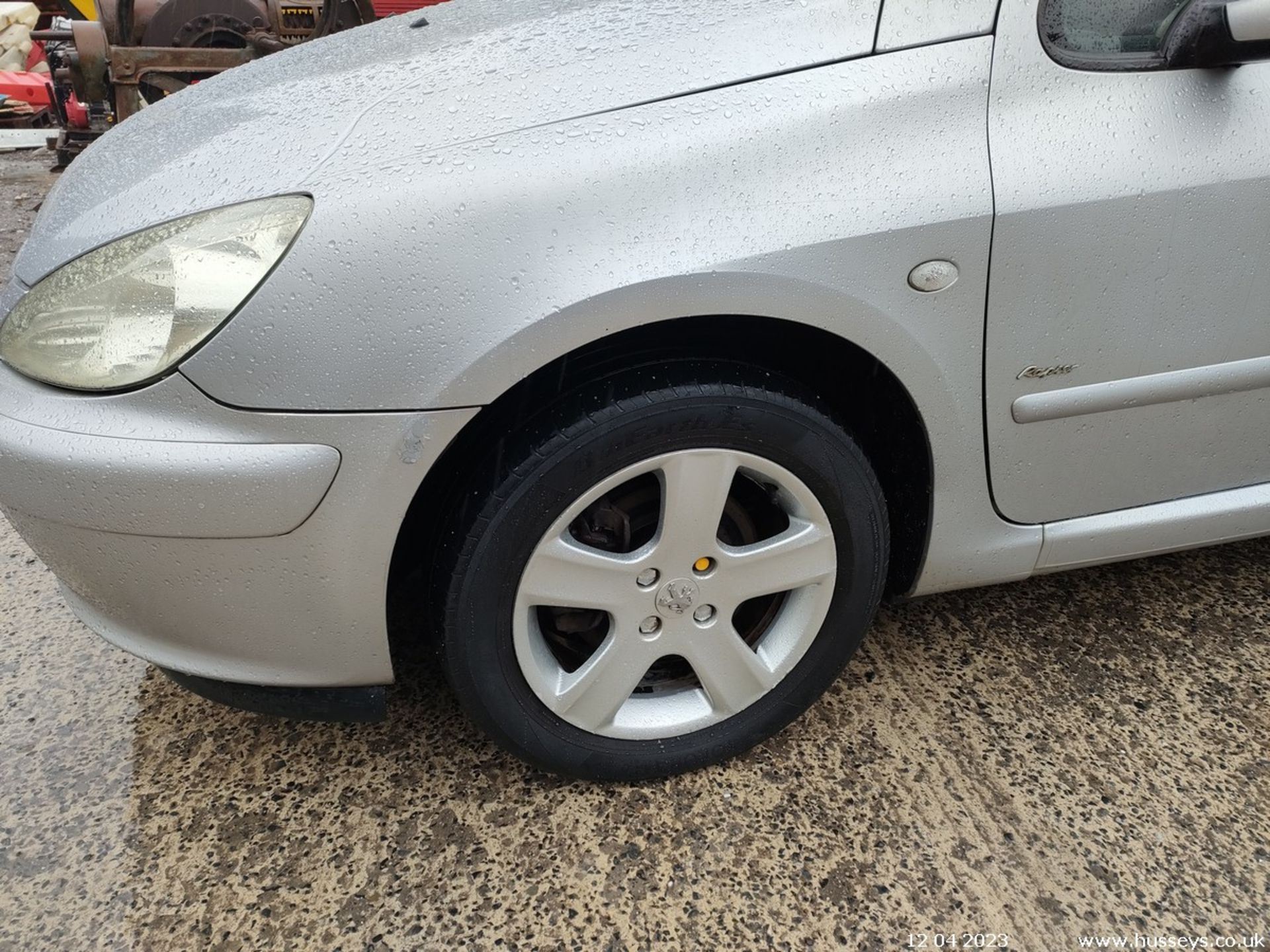 2001 PEUGEOT 307 RAPIER 16V - 1587cc 5dr Hatchback (Silver, 127k) - Image 11 of 43