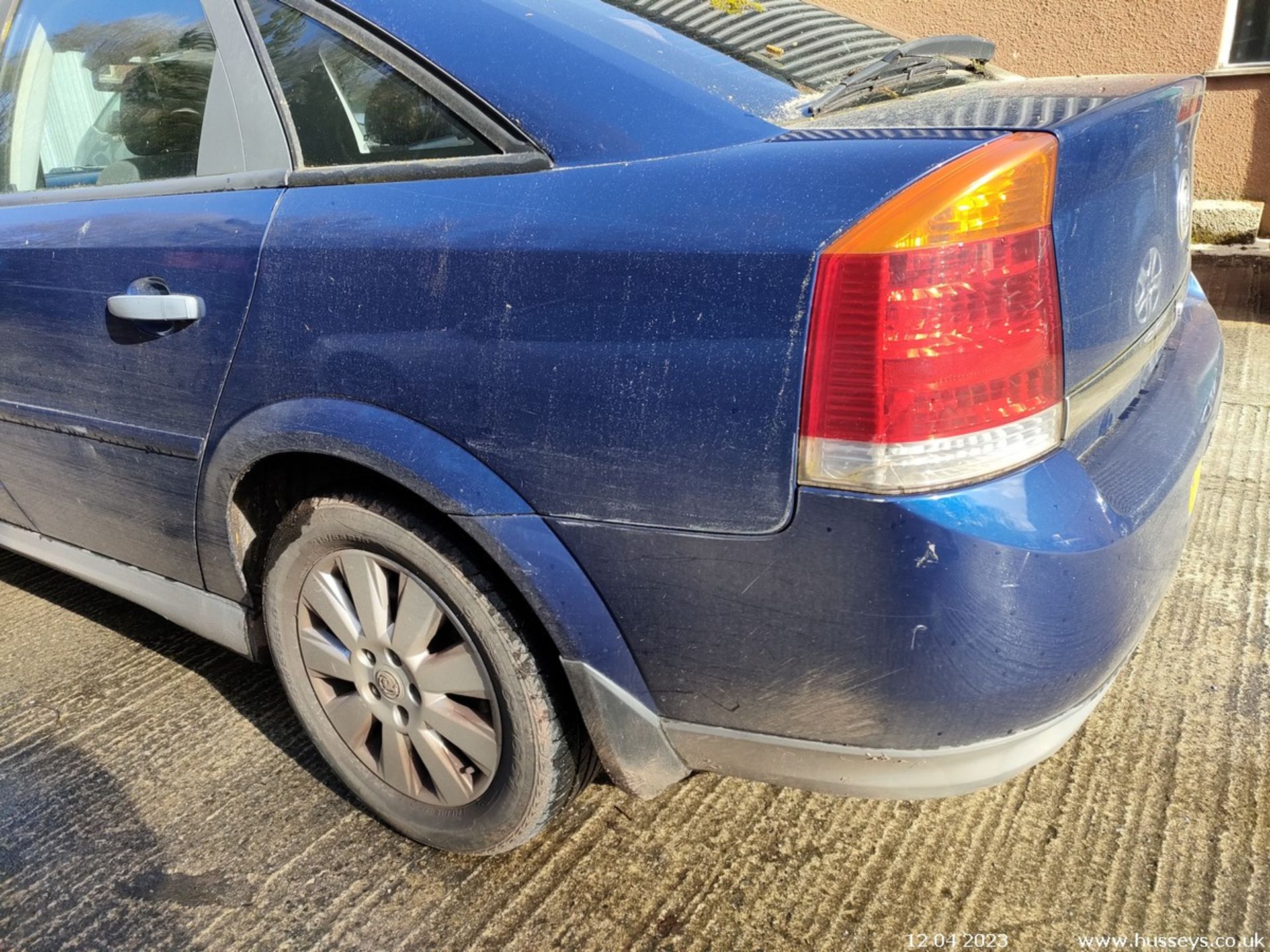 03/03 VAUXHALL VECTRA SXI 16V - 1796cc 5dr Hatchback (Blue) - Image 17 of 40