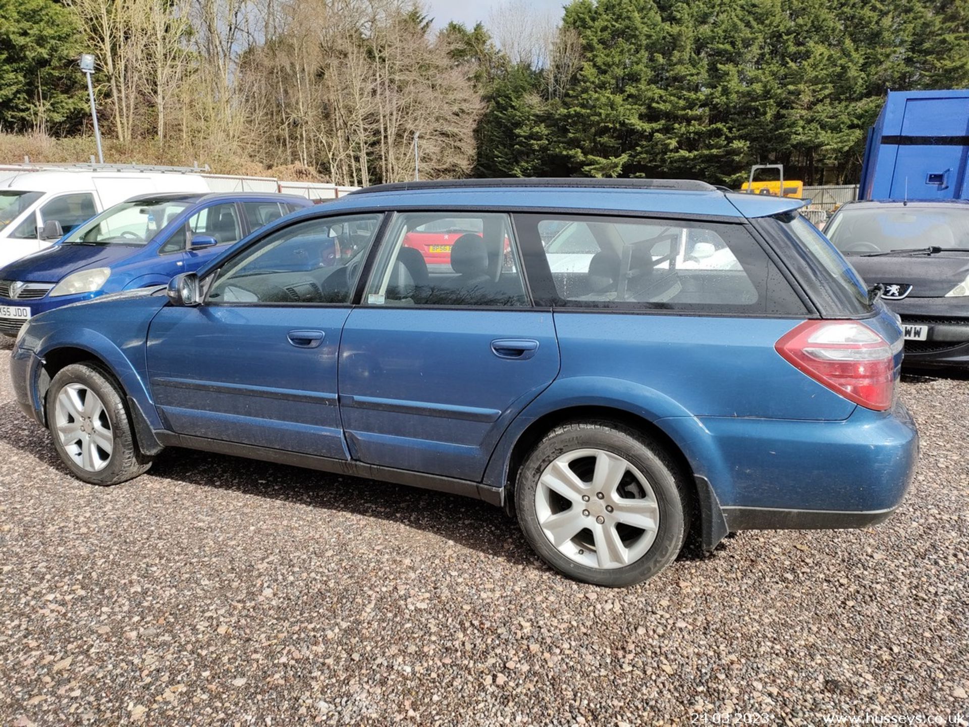 07/57 SUBARU OUTBACK SE - 2457cc 5dr Estate (Blue, 100k) - Image 10 of 33