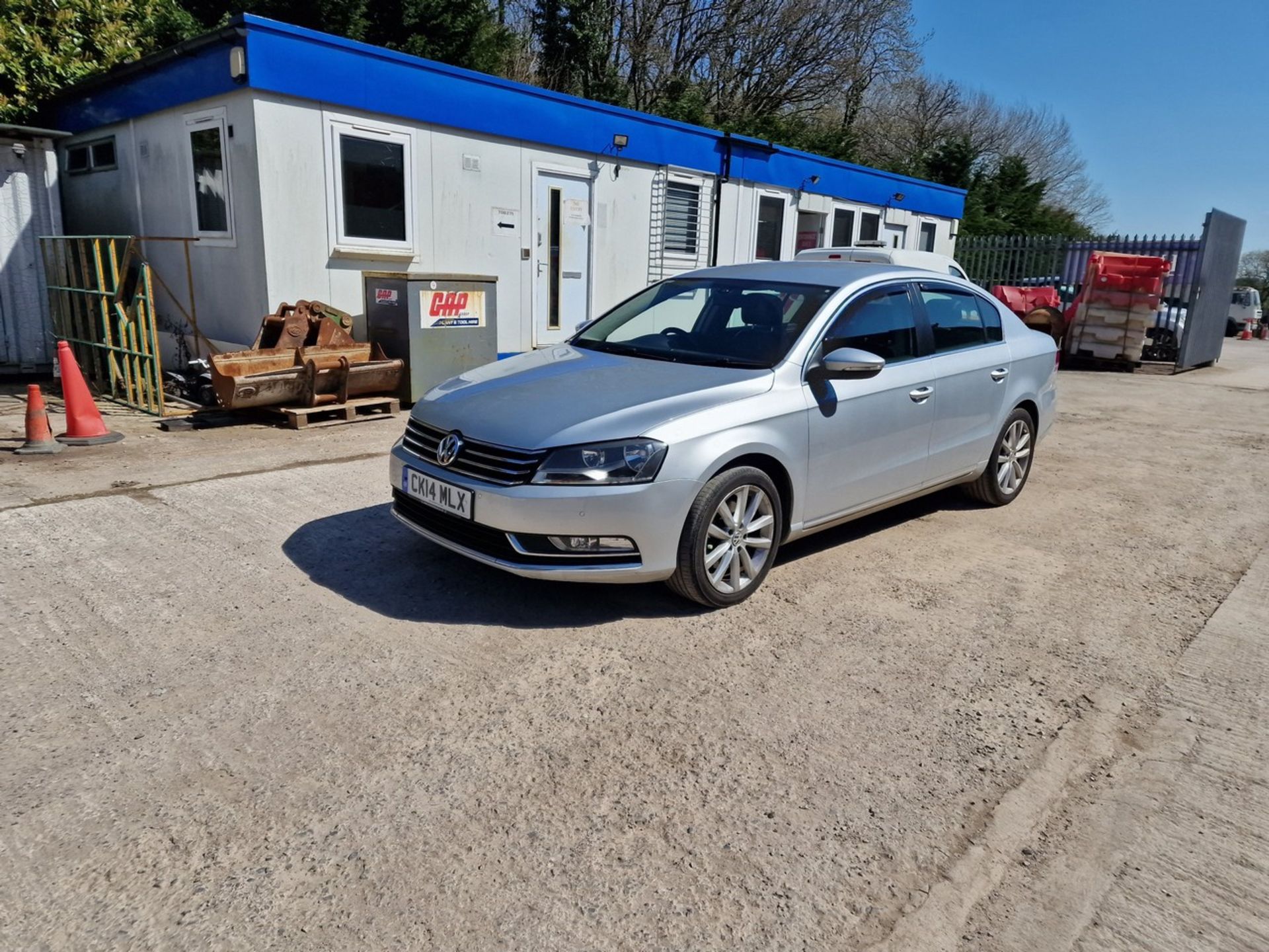 14/14 VOLKSWAGEN PASSAT EXECUTIVE TDI BMT - 1968cc 4dr Saloon (Silver, 177k) - Image 3 of 40