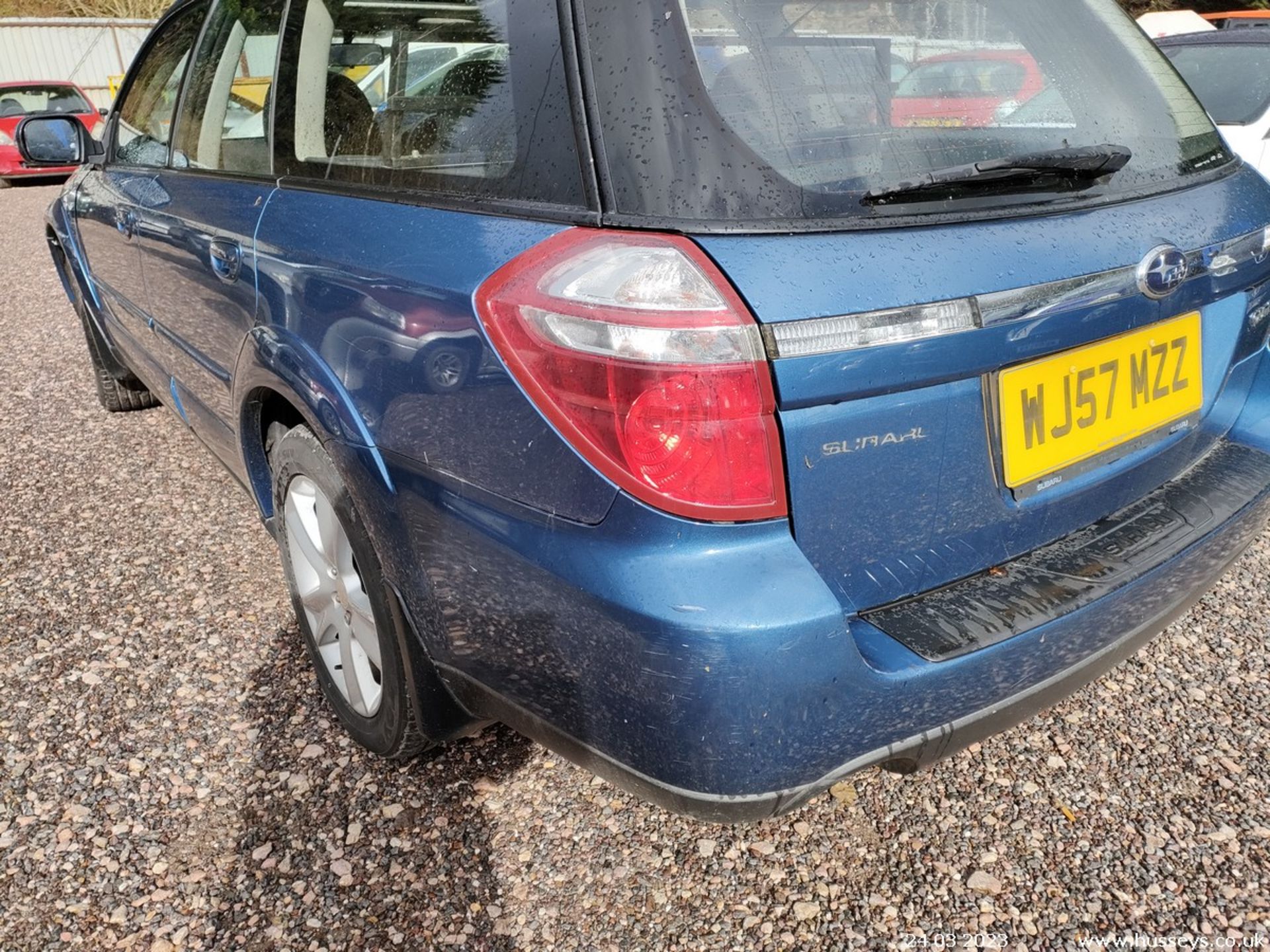 07/57 SUBARU OUTBACK SE - 2457cc 5dr Estate (Blue, 100k) - Image 13 of 33