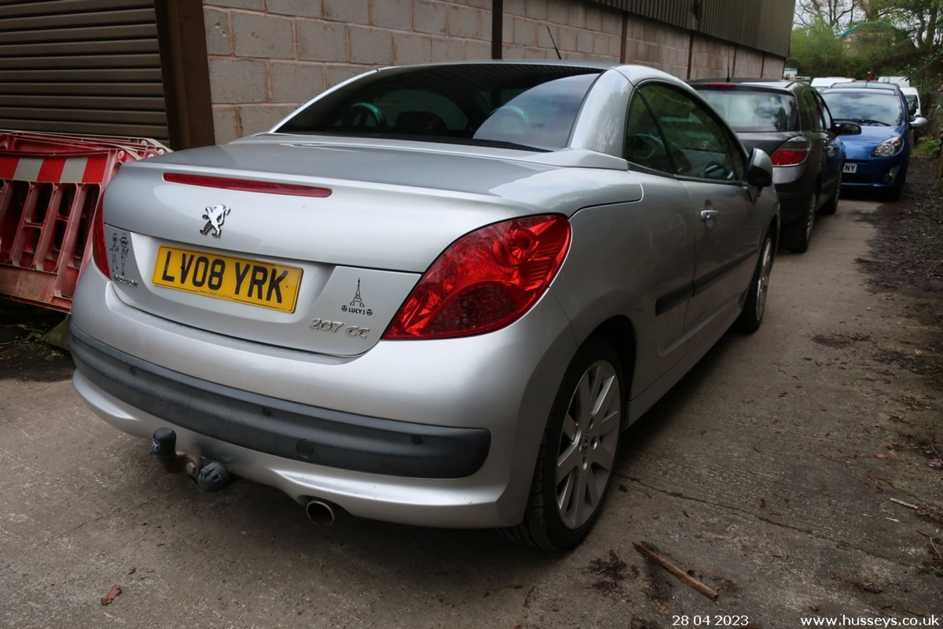 08/08 PEUGEOT 207 GT CC - 1598cc 2dr Convertible (Silver) - Image 11 of 17