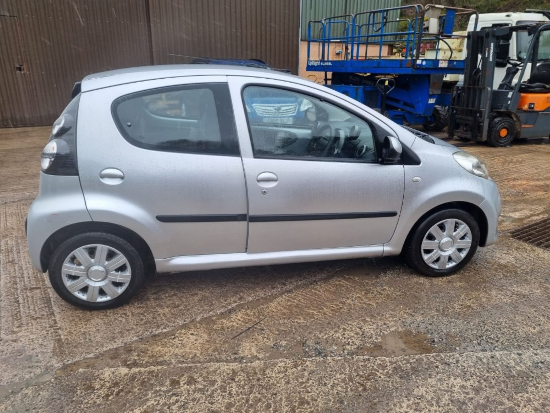 09/59 CITROEN C1 VTR - 998cc 5dr Hatchback (Grey, 116k) - Image 7 of 12