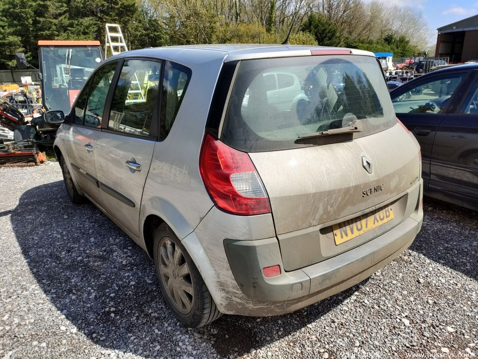 07/07 RENAULT SCENIC DYN VVT - 1598cc 5dr MPV (Silver) - Image 15 of 34